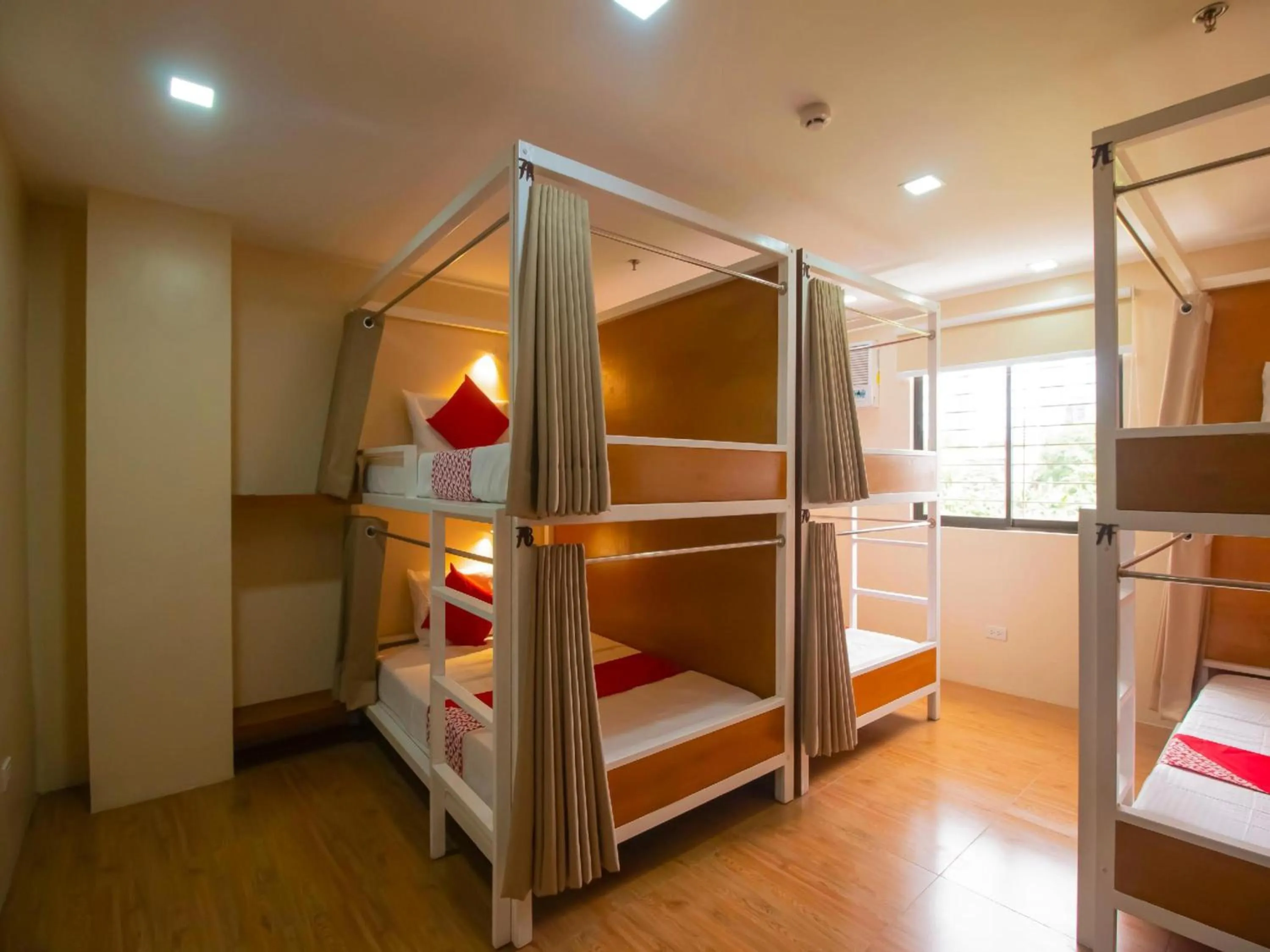 Bedroom, Bed in Super OYO 832 The Teepee Place Hostel & Residence Inn