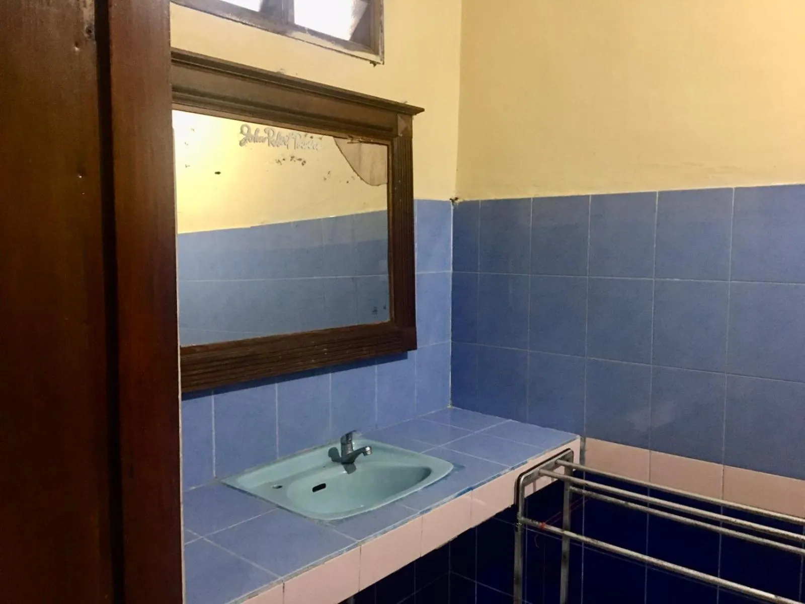 Bathroom in Puri Mandala Kaleran