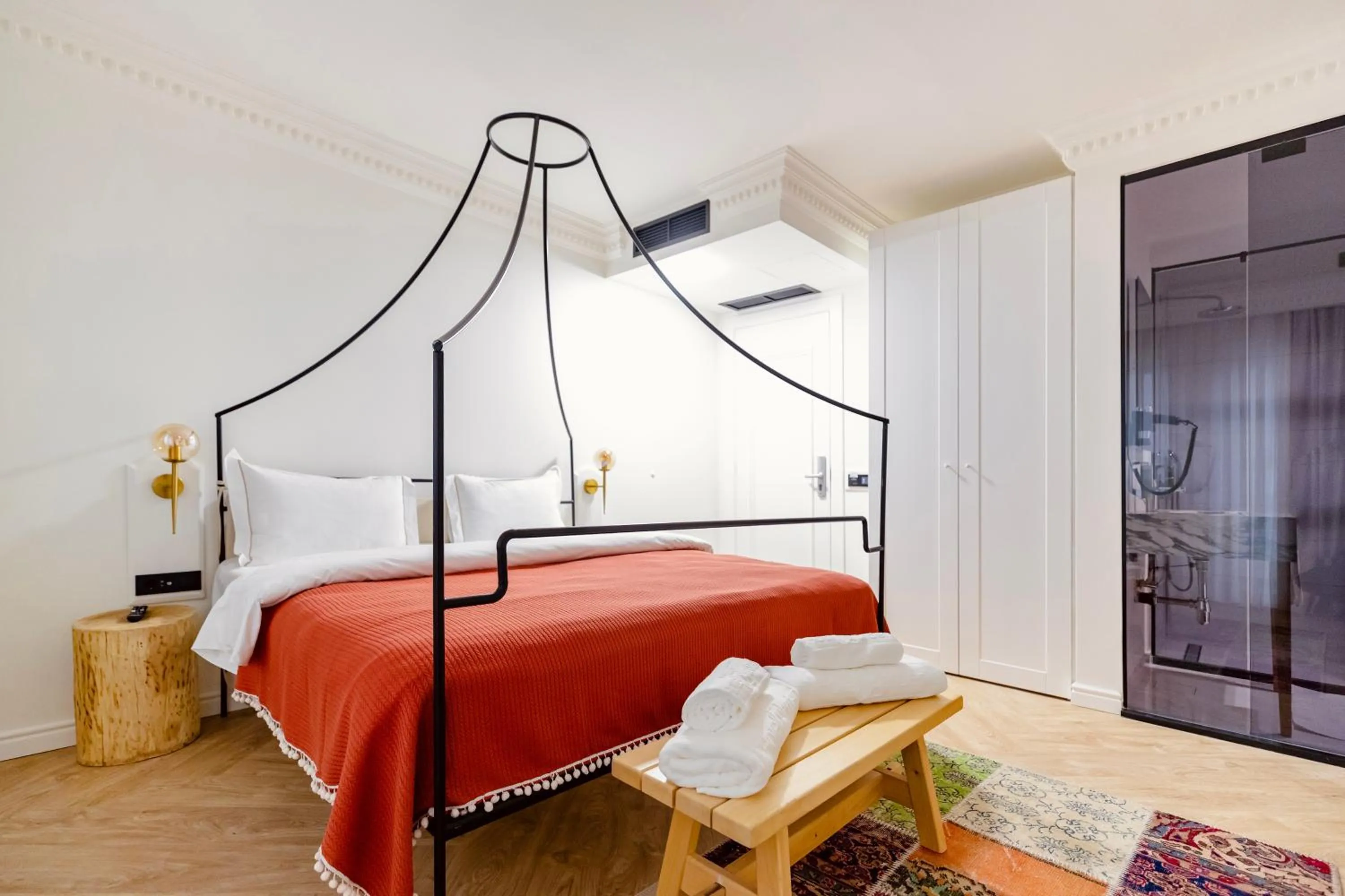 Bed in Garden Downtown Prishtina