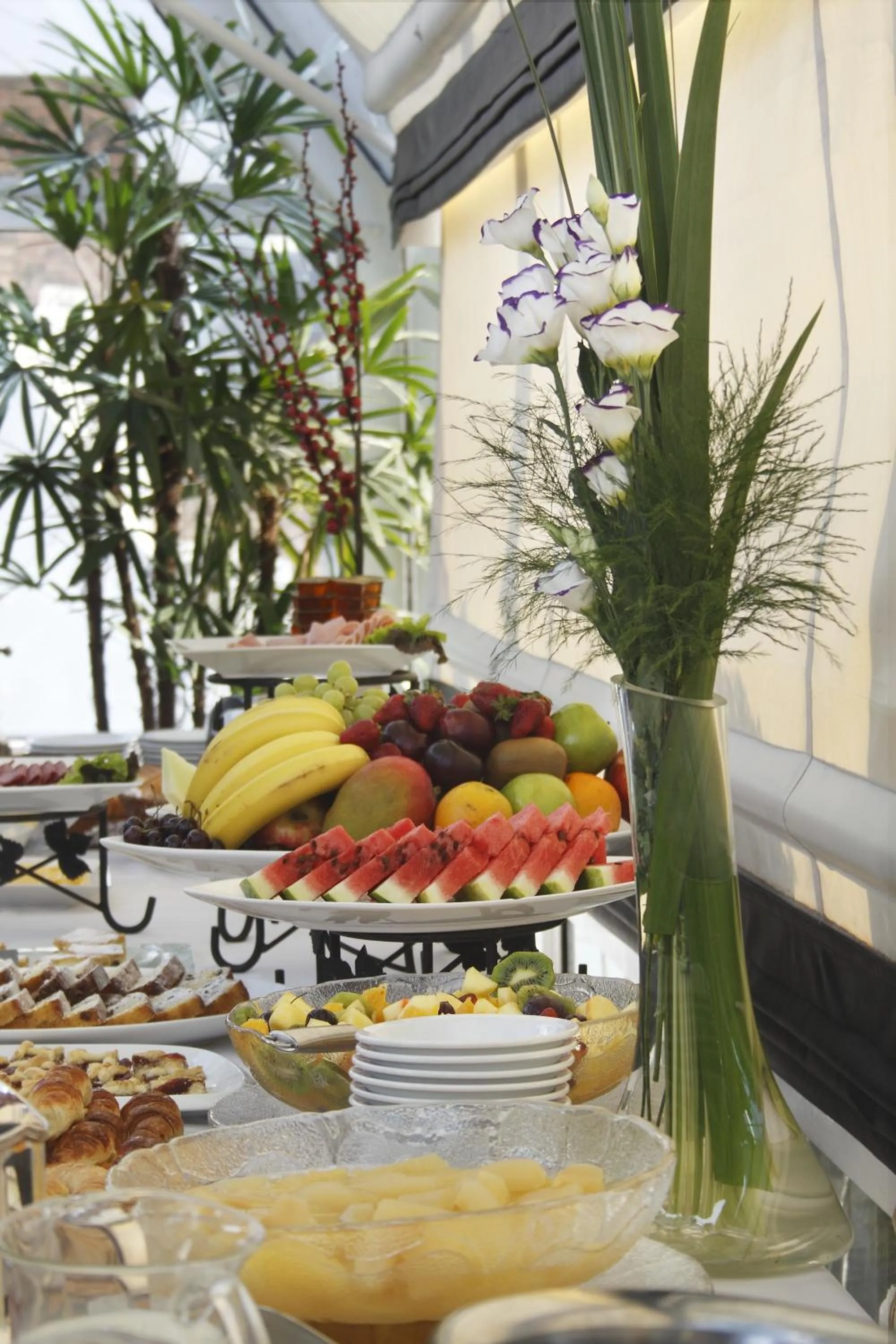 American breakfast in El Conquistador Hotel