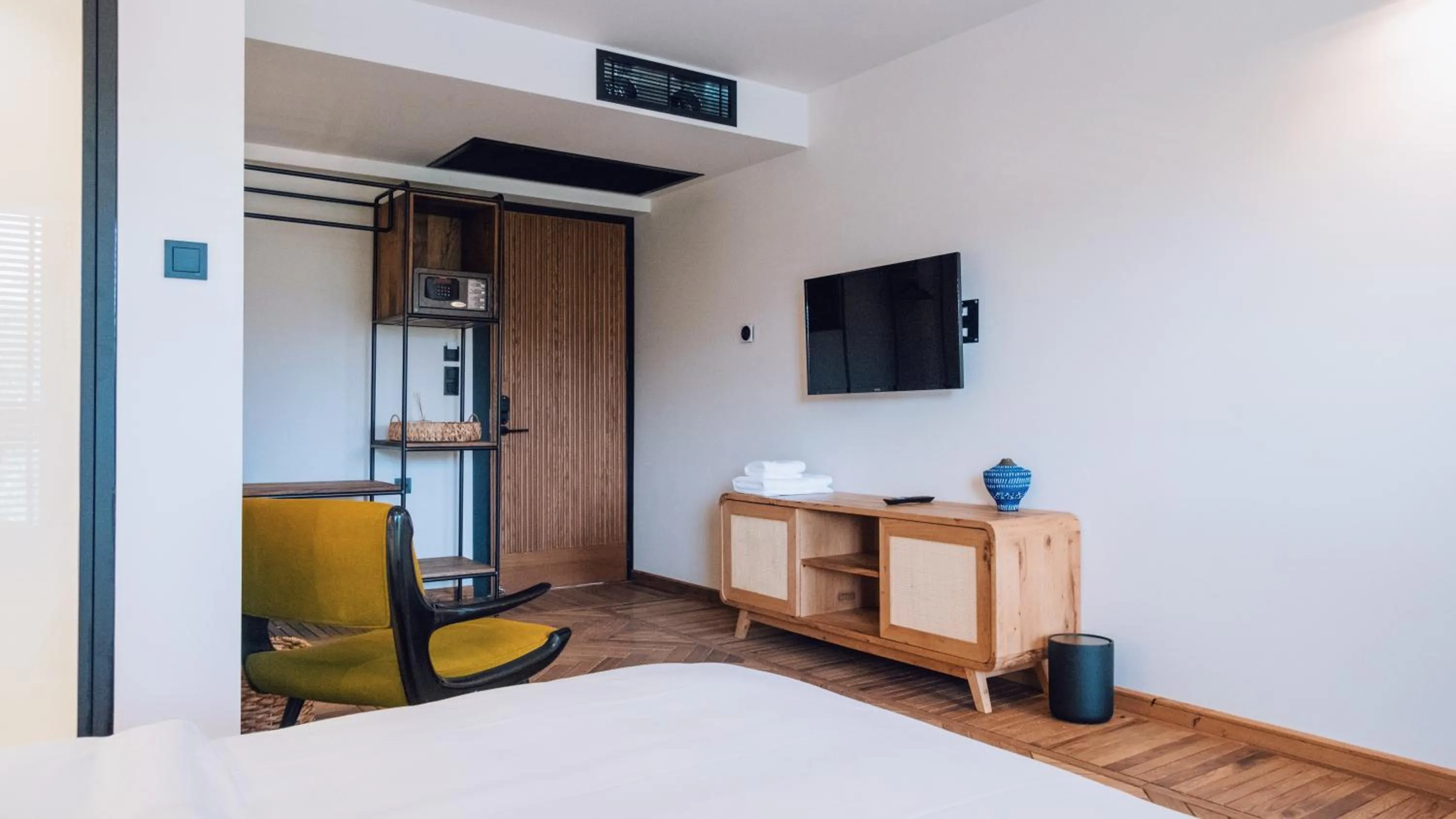 TV and multimedia in To Be Social House