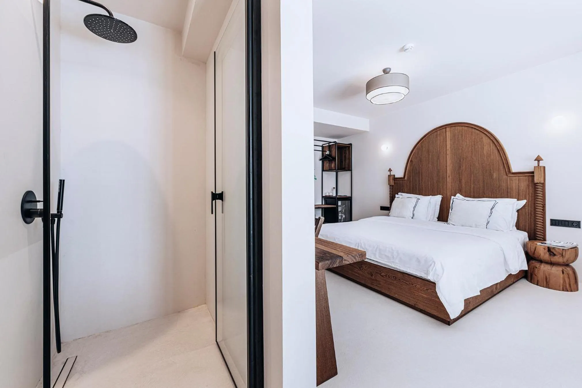 Shower in To Be Social House