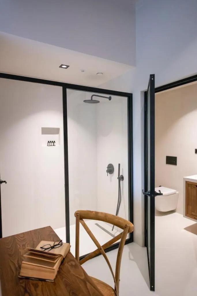 Shower in To Be Social House