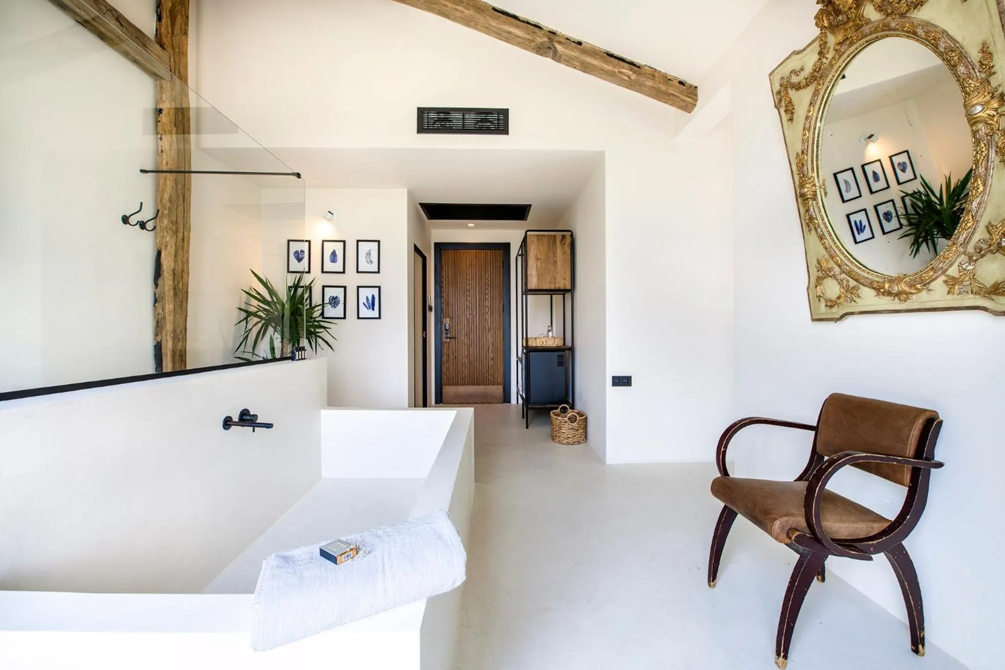 Bathroom in To Be Social House