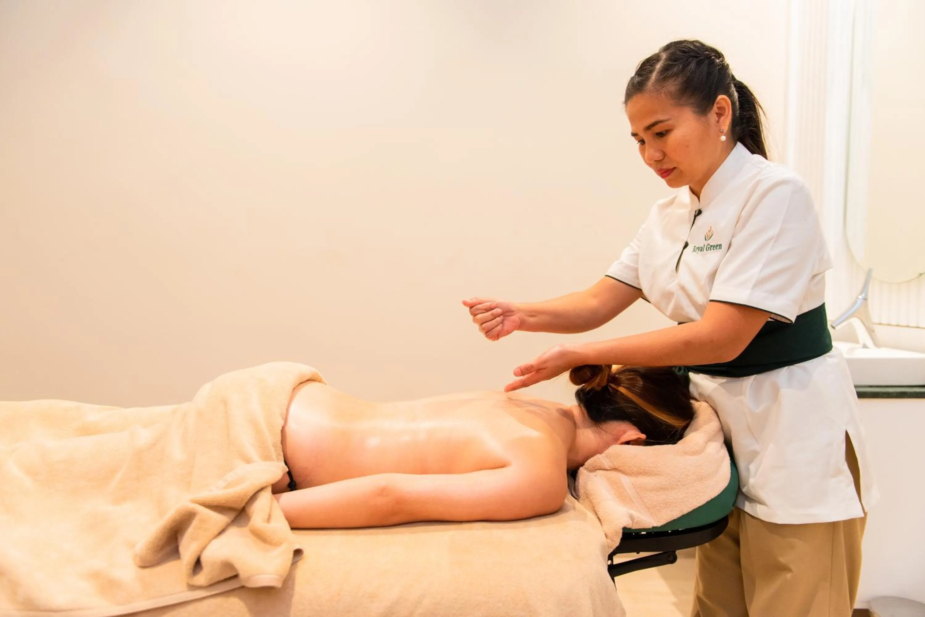 Massage in Royal Green Wellness Resort
