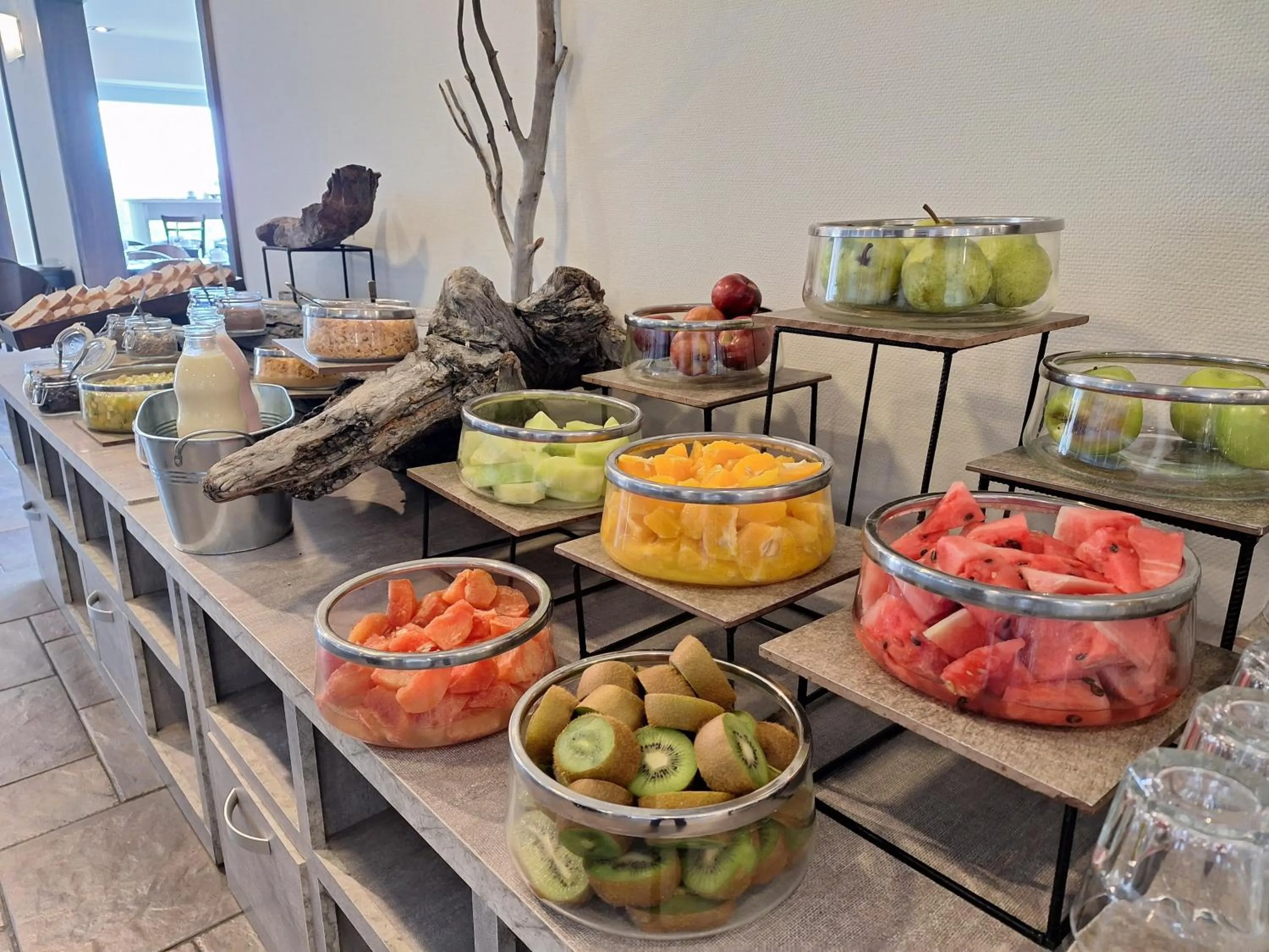 Buffet breakfast in Xelena Hotel & Suites