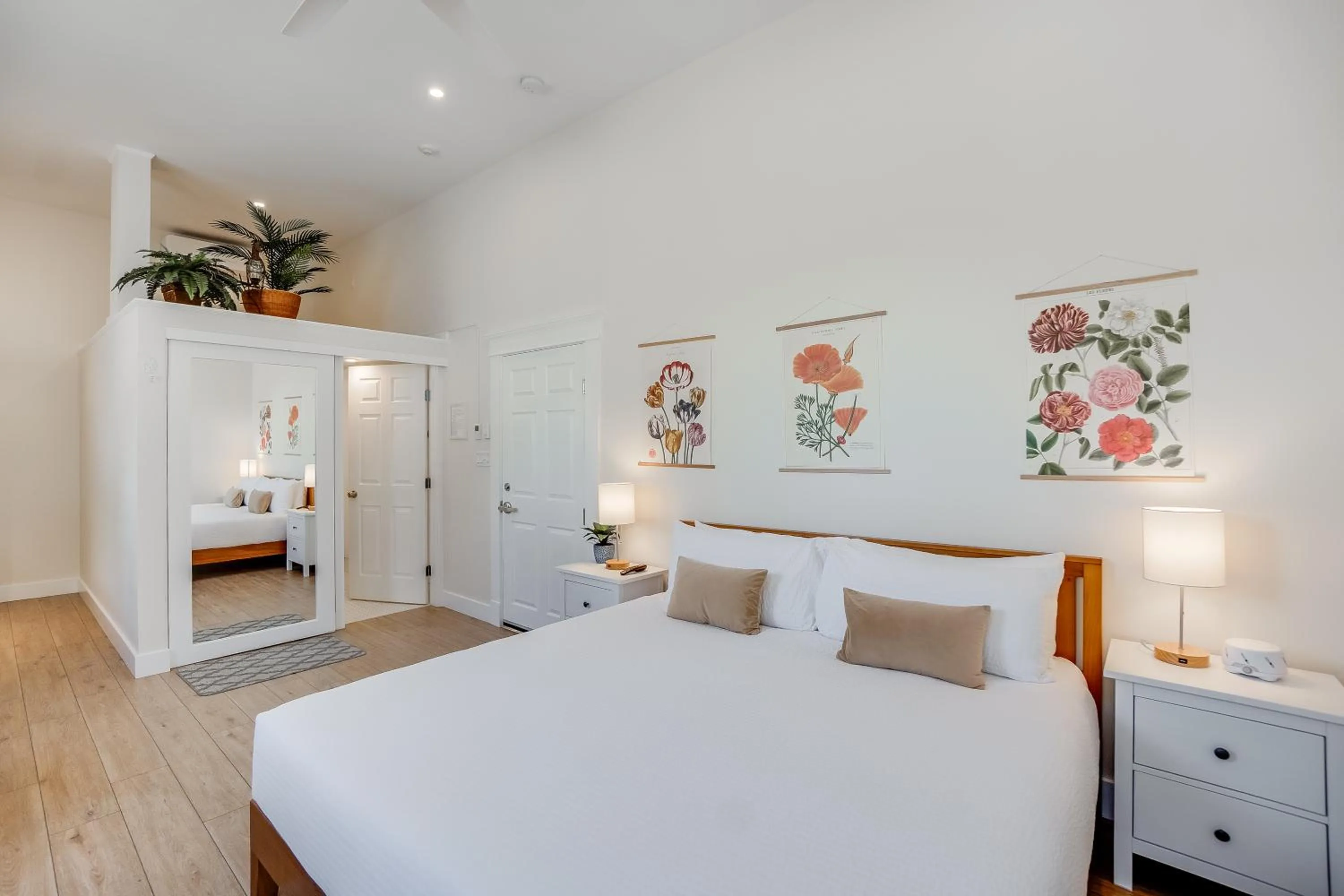 Bed in Stirling All Suites Hotel