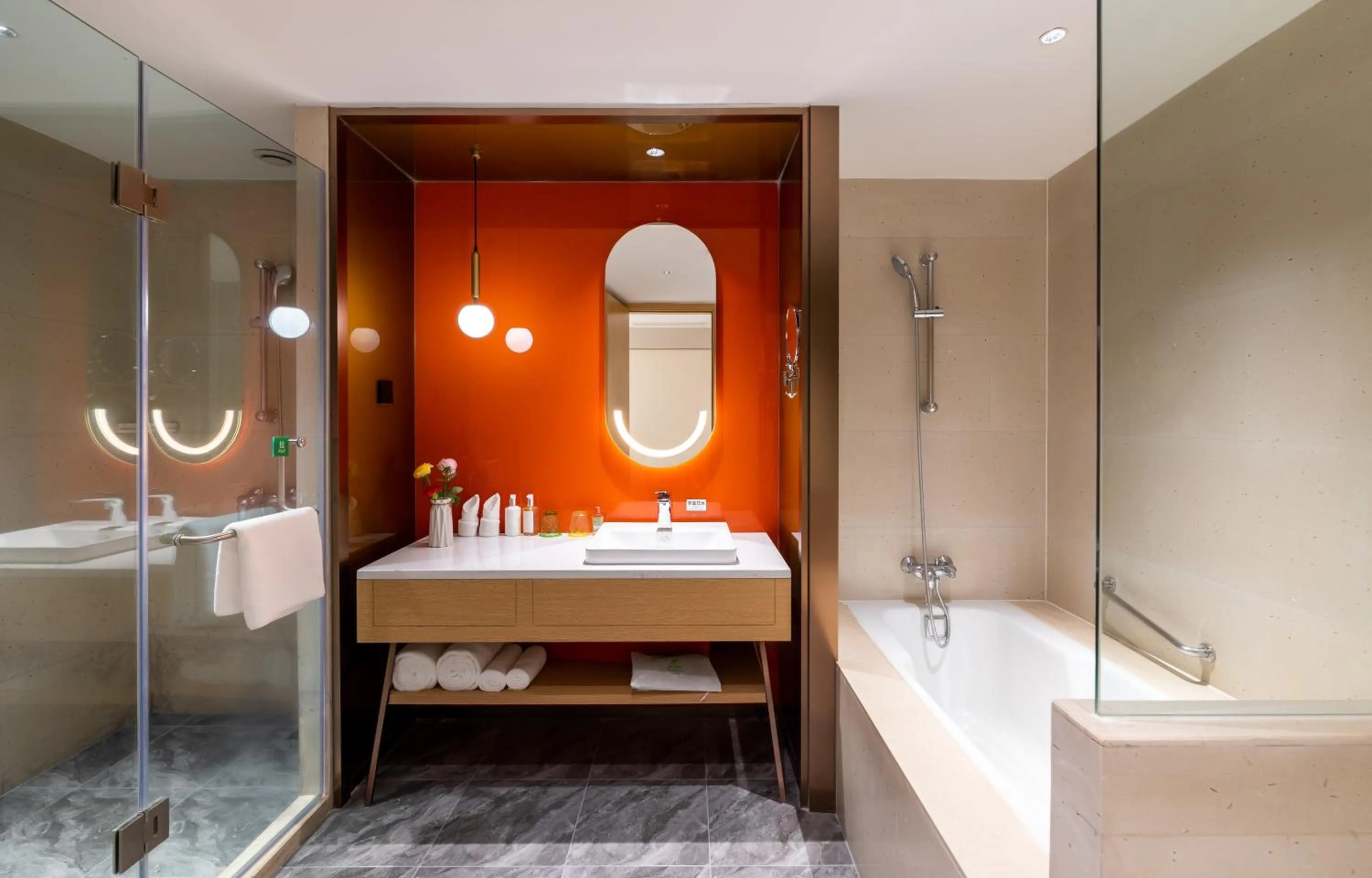 Shower in Holiday Inn Chongqing Guanyinqiao, an IHG Hotel