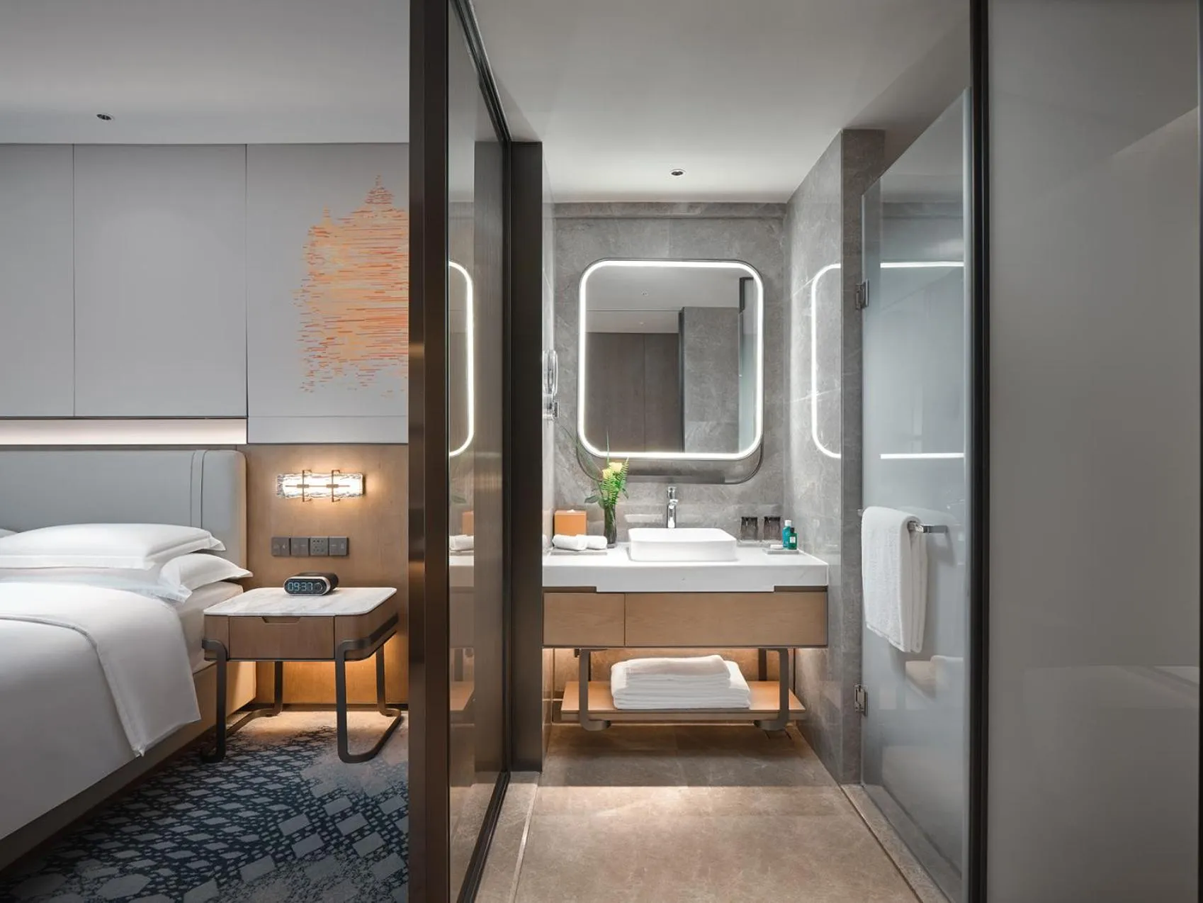 Toilet, Bed in Crowne Plaza Hohhot City Center