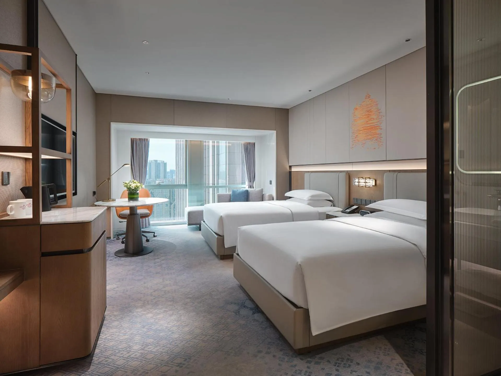 Photo of the whole room, Bed in Crowne Plaza Hohhot City Center