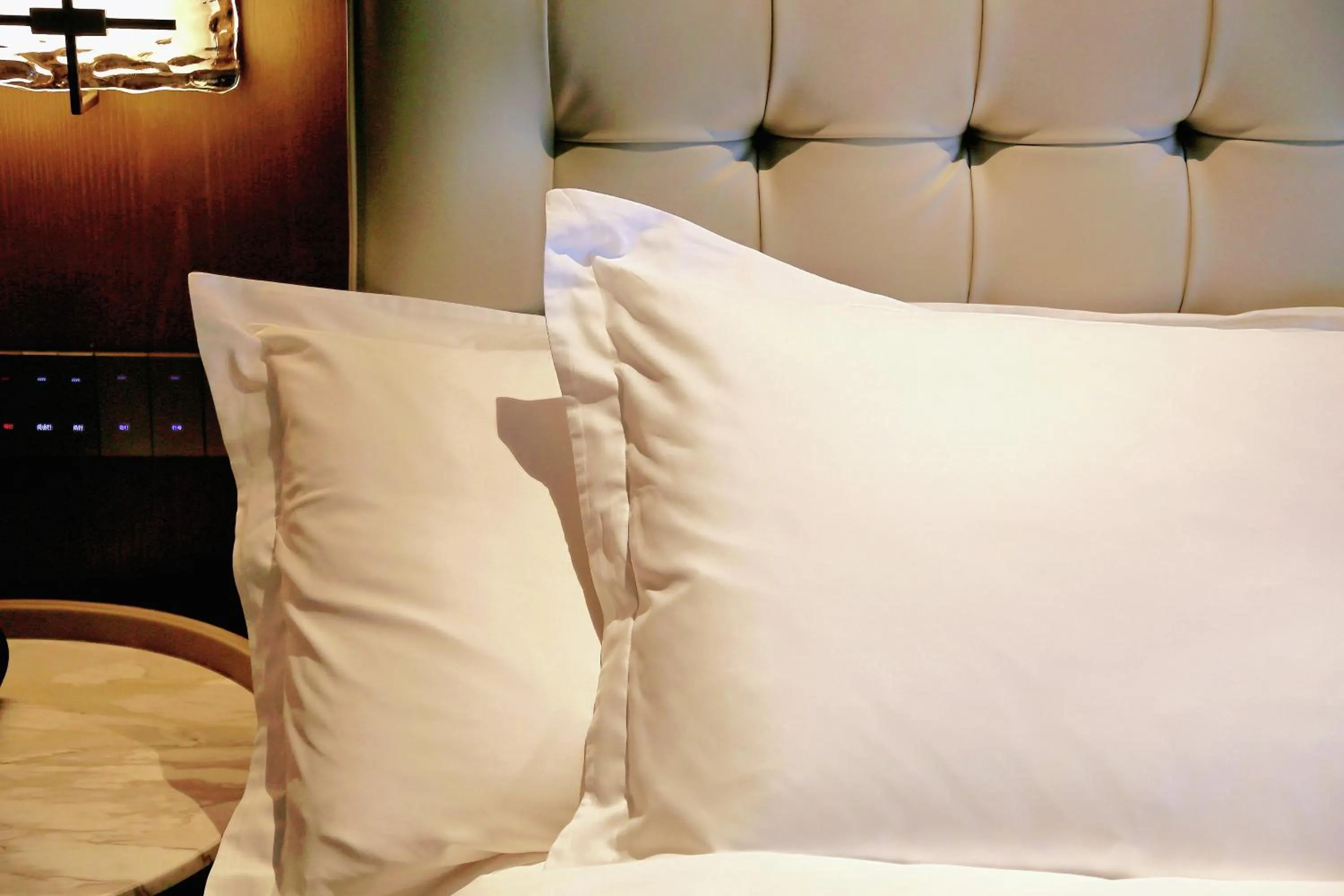 Photo of the whole room, Bed in Crowne Plaza Hohhot City Center