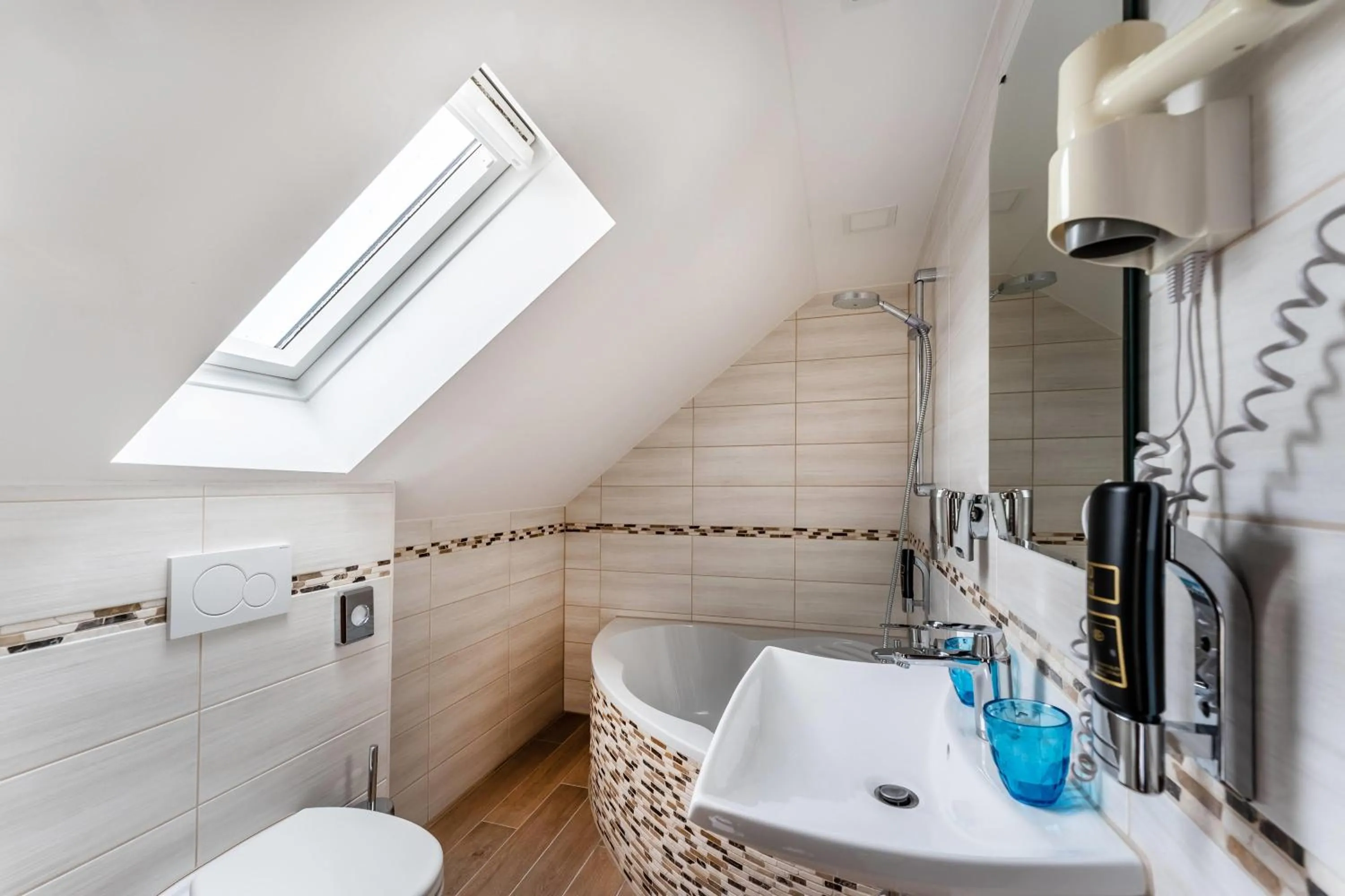 Bathroom in Aspire Castillo Reutlingen, Trademark Collection by Wyndham