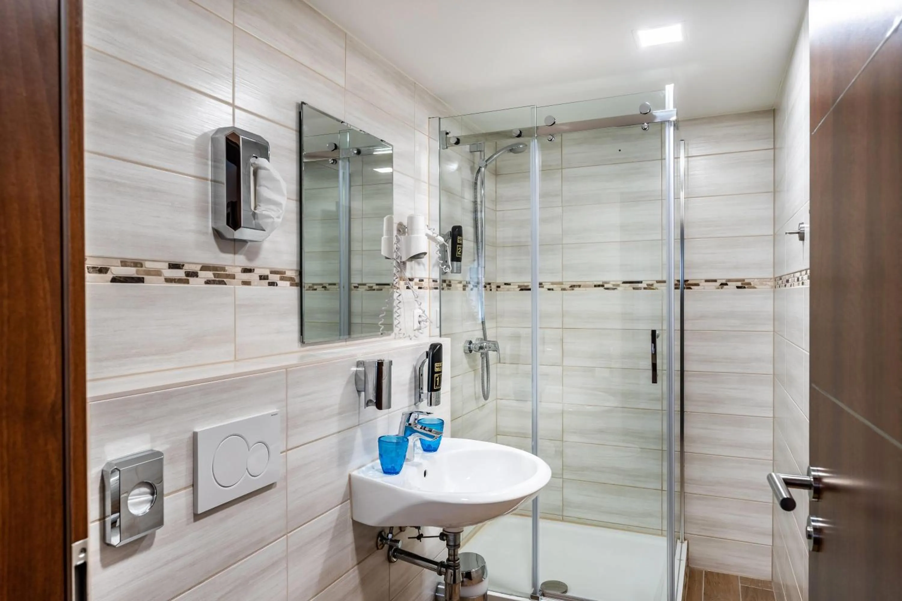 Bathroom in Aspire Castillo Reutlingen, Trademark Collection by Wyndham