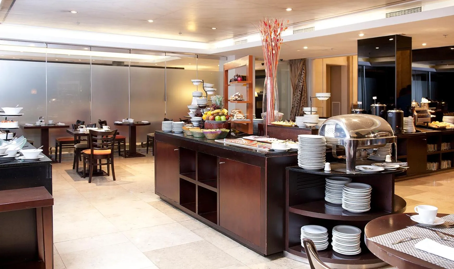 Food and drinks in Savoy Hotel