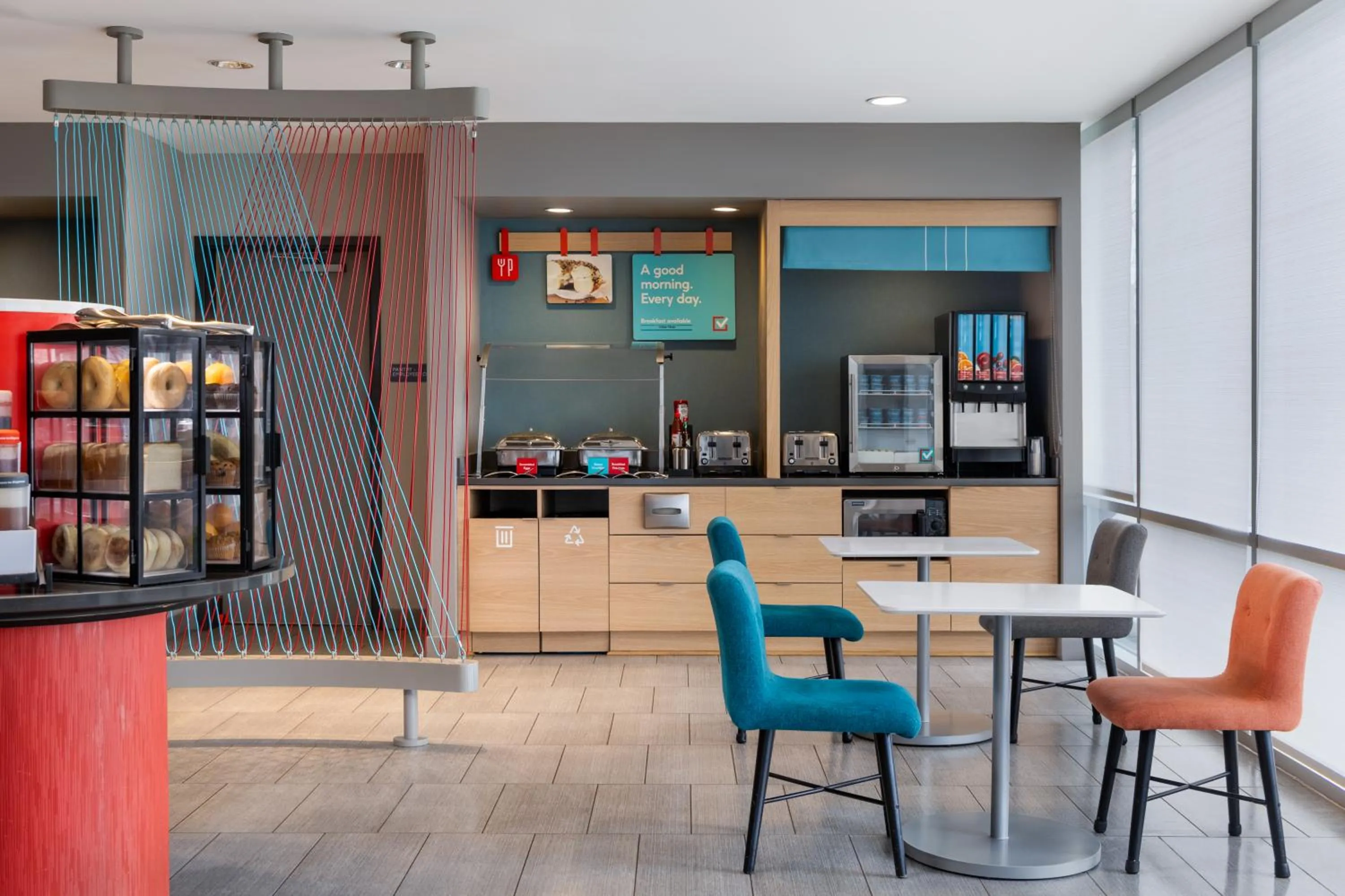 Breakfast in avid Hotel - Toronto - Vaughan Southwest by IHG