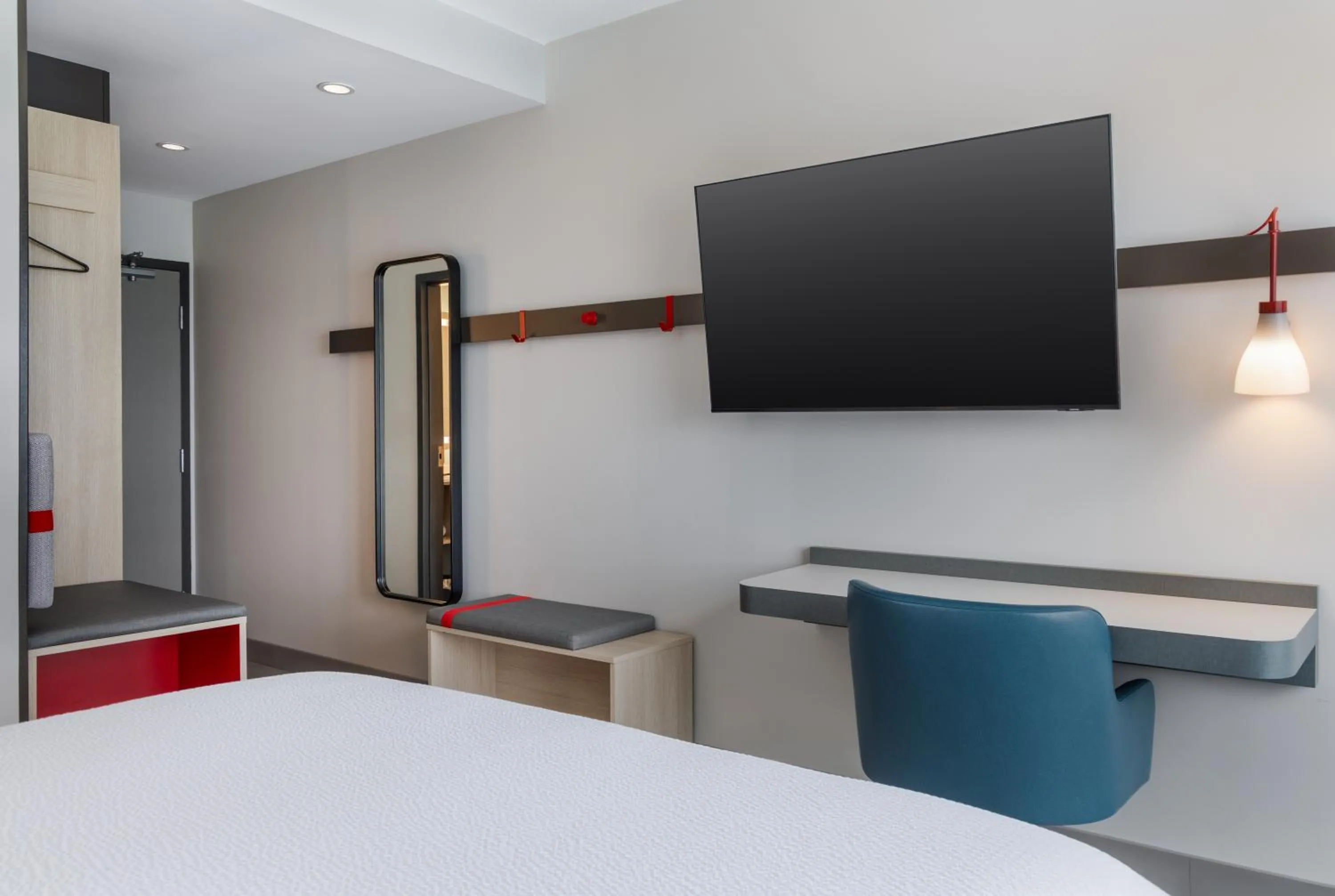 Bathroom, Bed in avid Hotel - Toronto - Vaughan Southwest by IHG