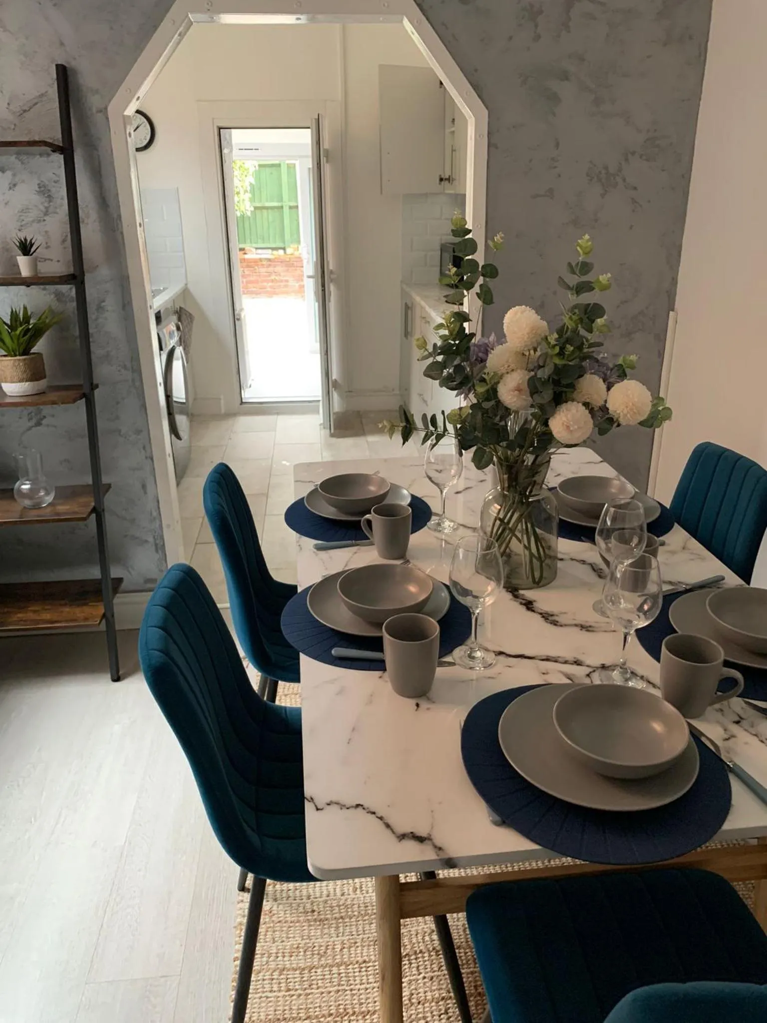 Kitchen or kitchenette in House of cosy dots