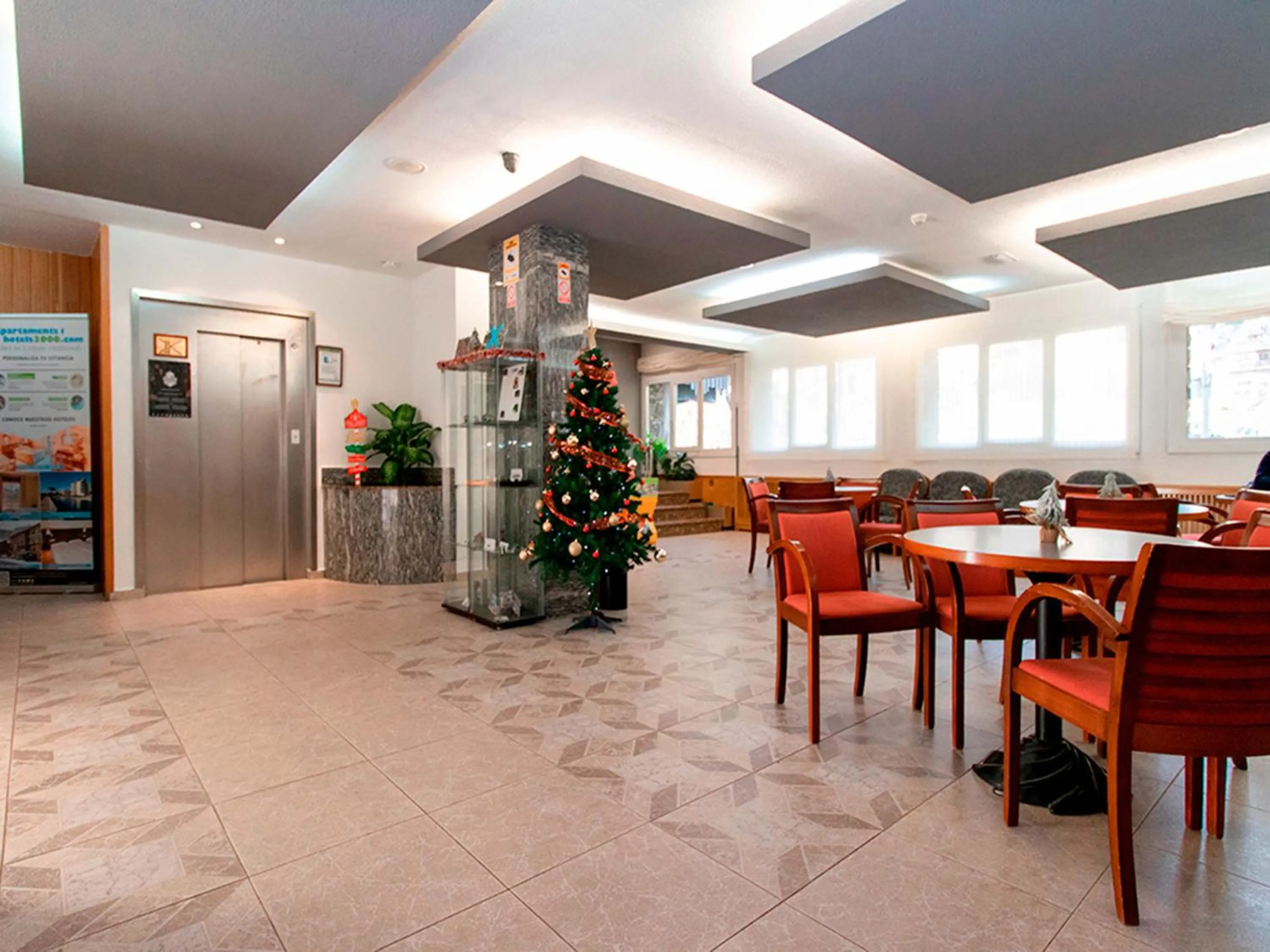 Lobby or reception in Hotel Pere D'Urg 3000