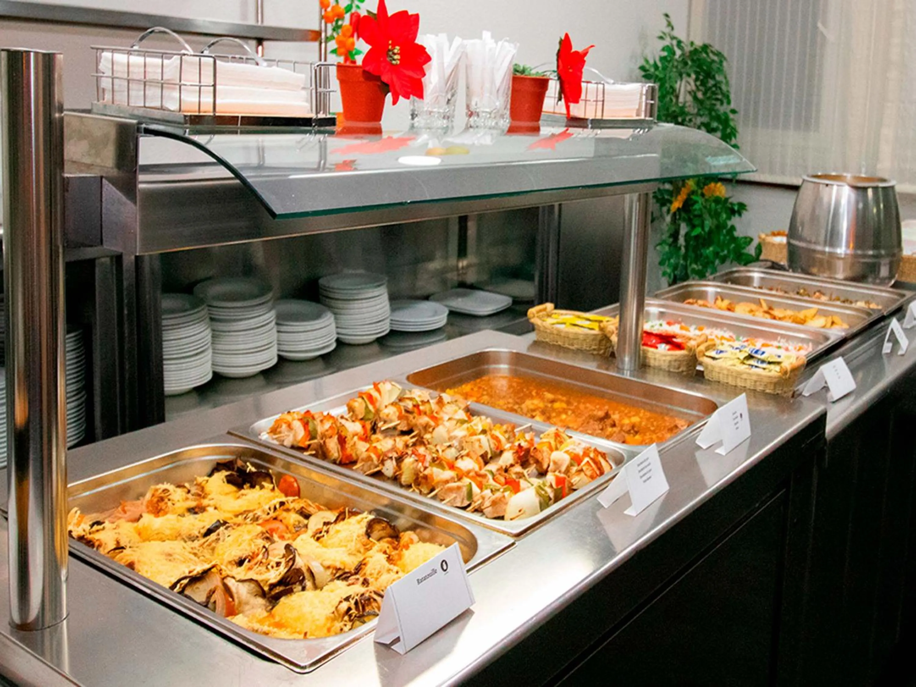 Restaurant/places to eat in Hotel Pere D'Urg 3000