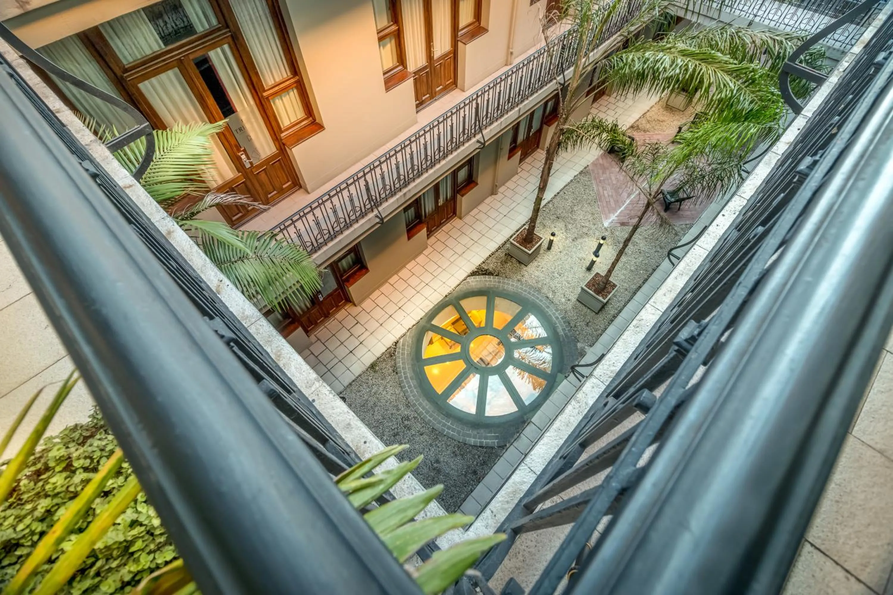 Inner courtyard view in Up Tribeca