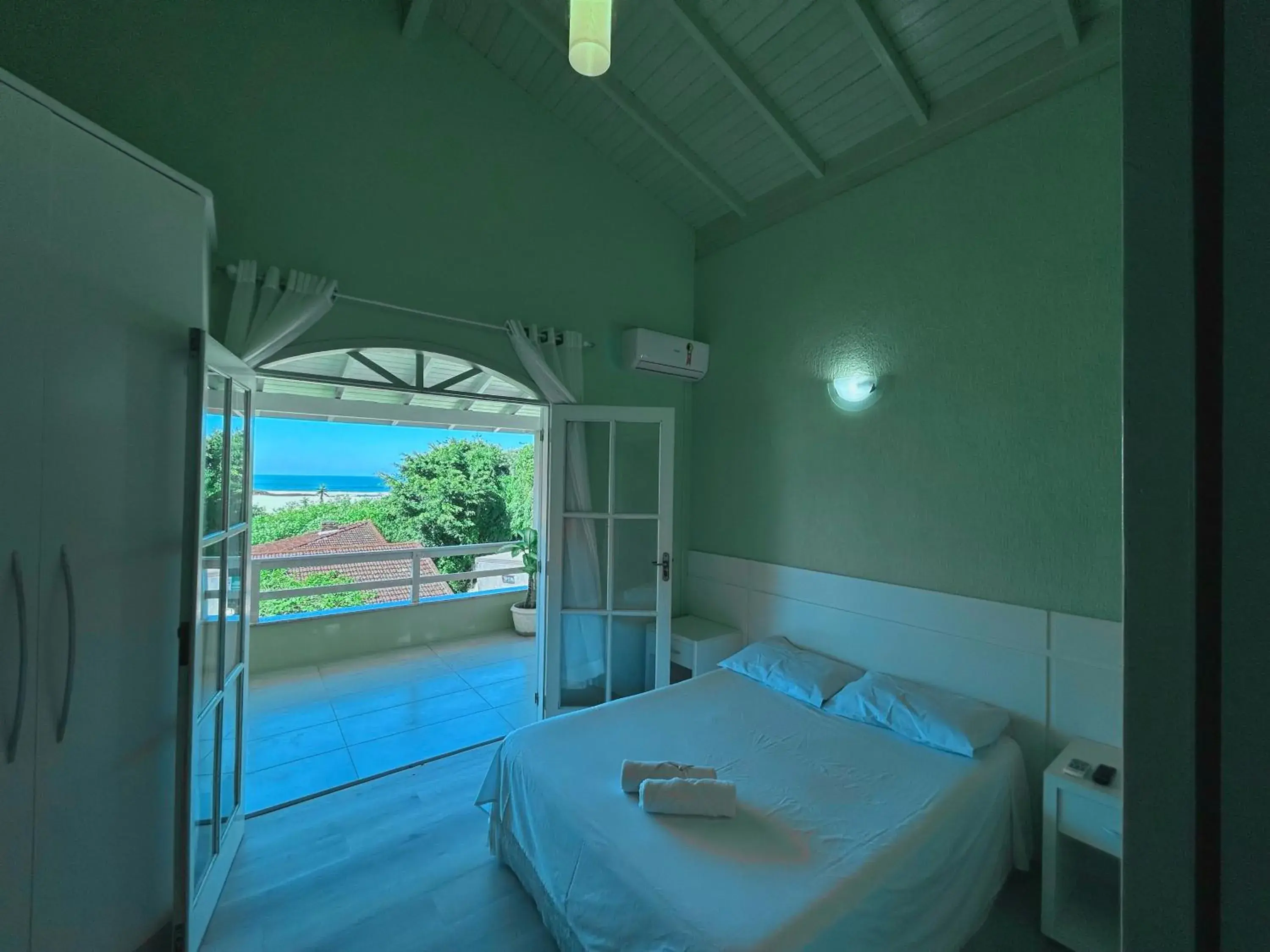 Double Room with Sea View - single occupancy in Hotel & Pousada Bella Vista Double Room with Sea View - single occupancy in Hotel & Pousada Bella Vista