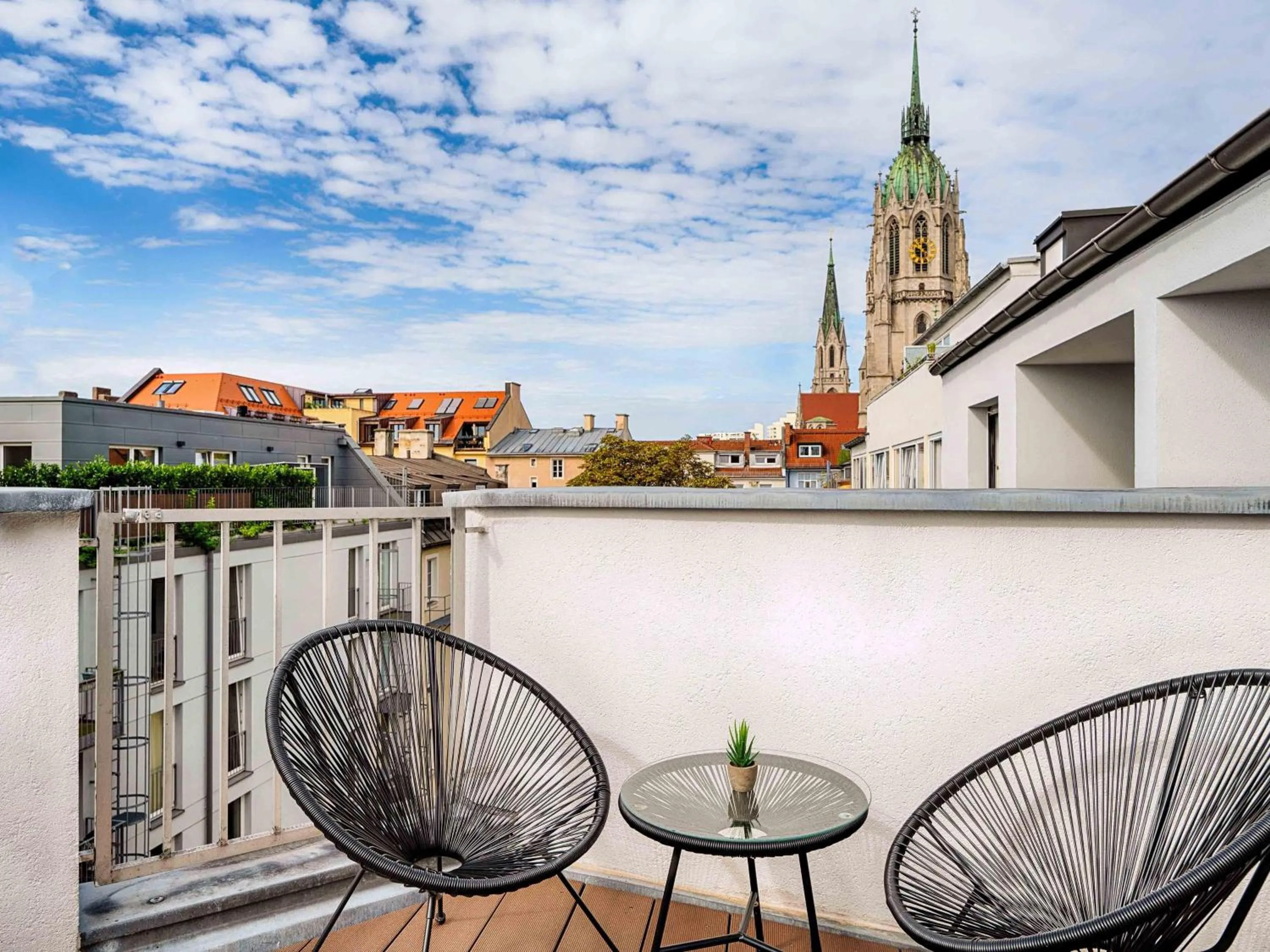 Balcony/Terrace in B&B Hotel München-Hbf