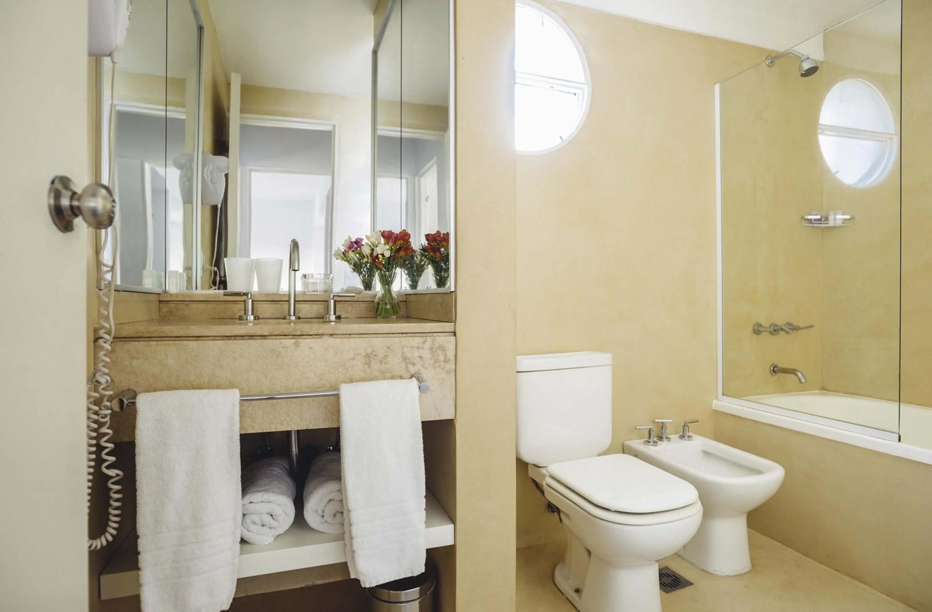 Bathroom in Deco Collection