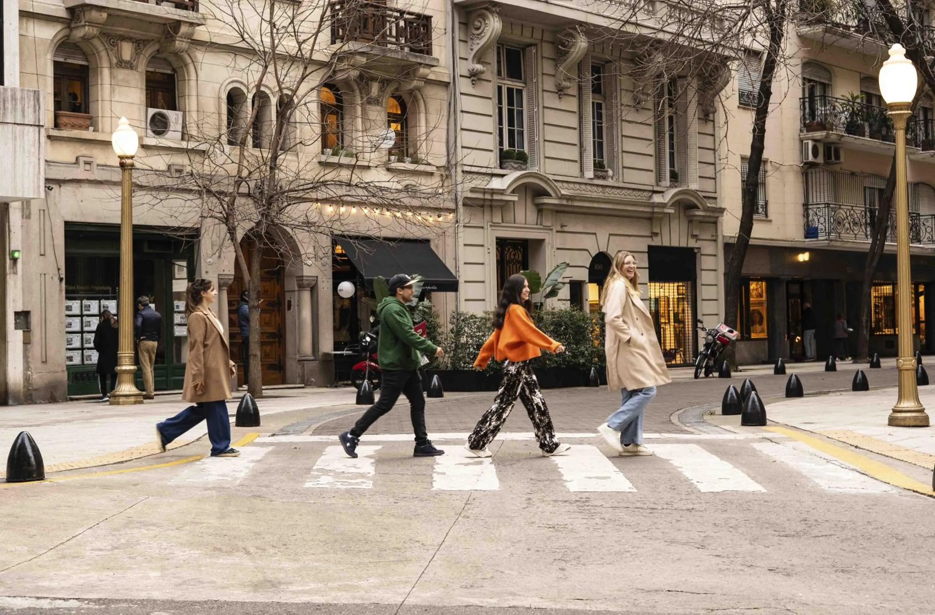 Location in Deco Collection