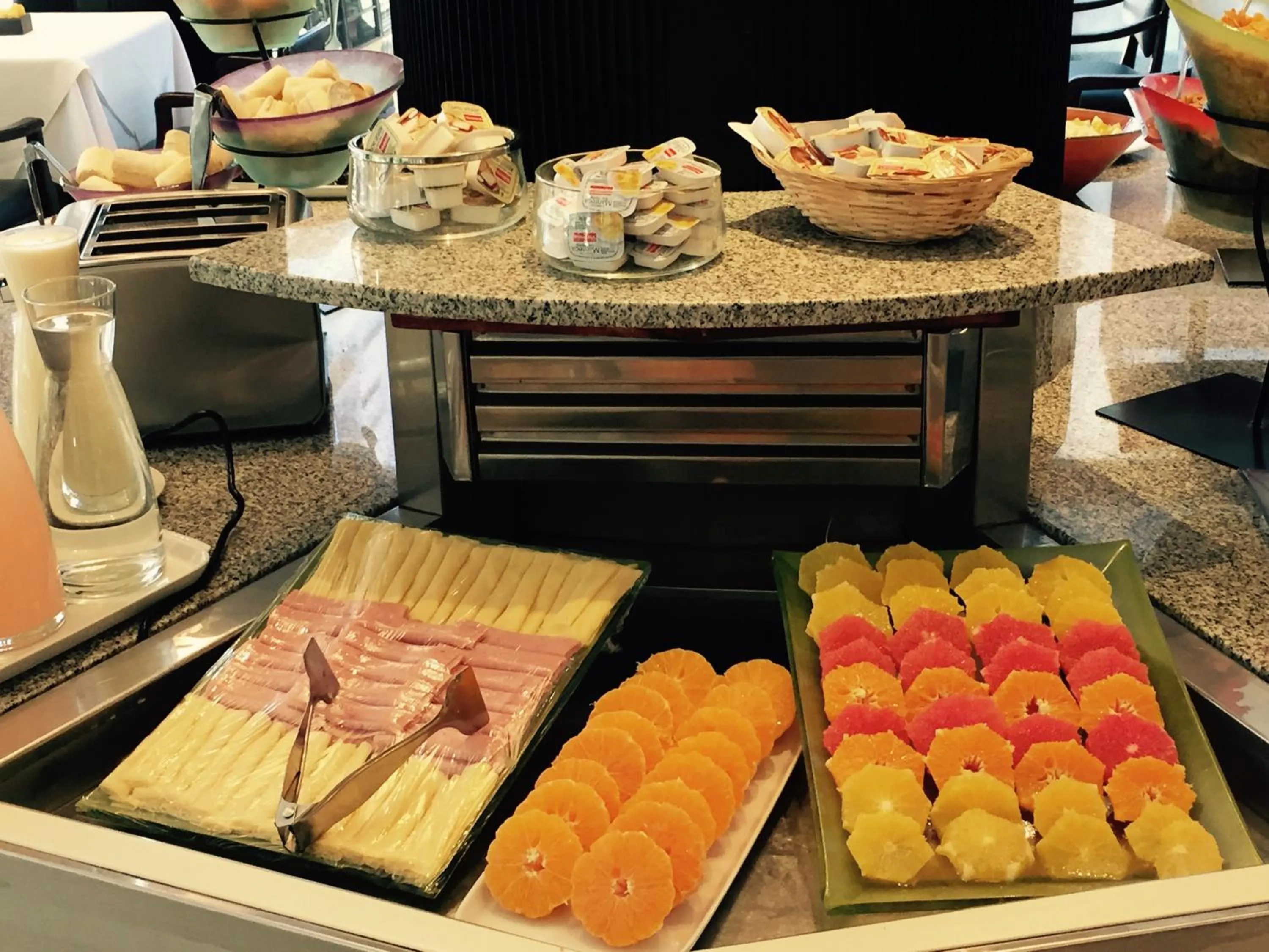 American breakfast in Bisonte Libertad