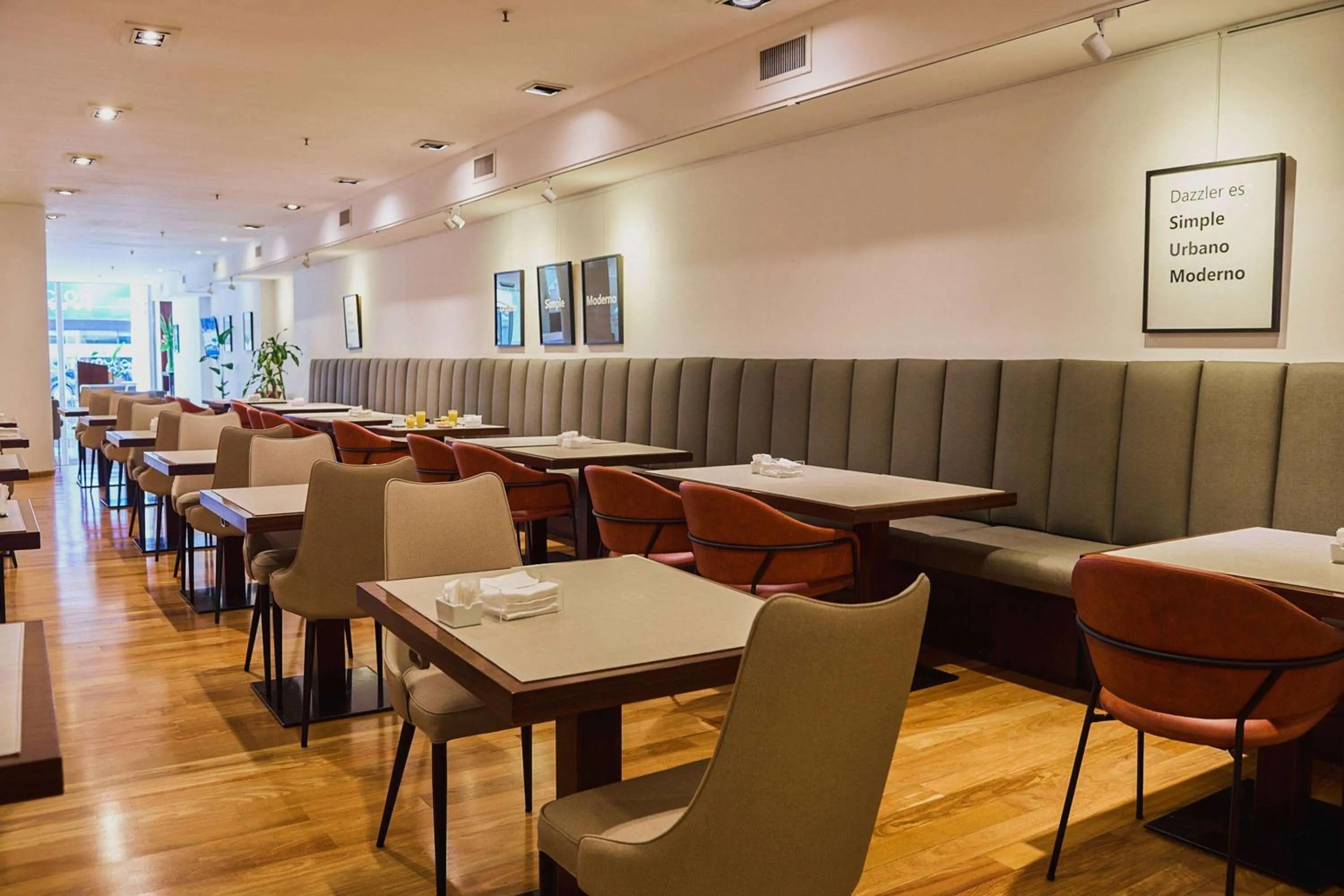 Restaurant/places to eat in Dazzler by Wyndham Buenos Aires San Martin