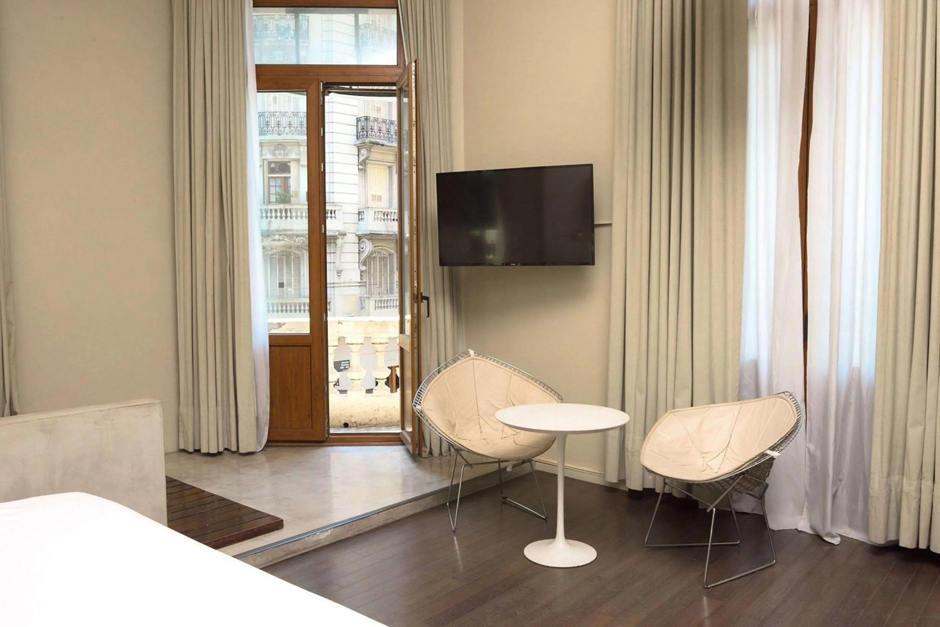 Photo of the whole room, Bed in Esplendor by Wyndham Buenos Aires