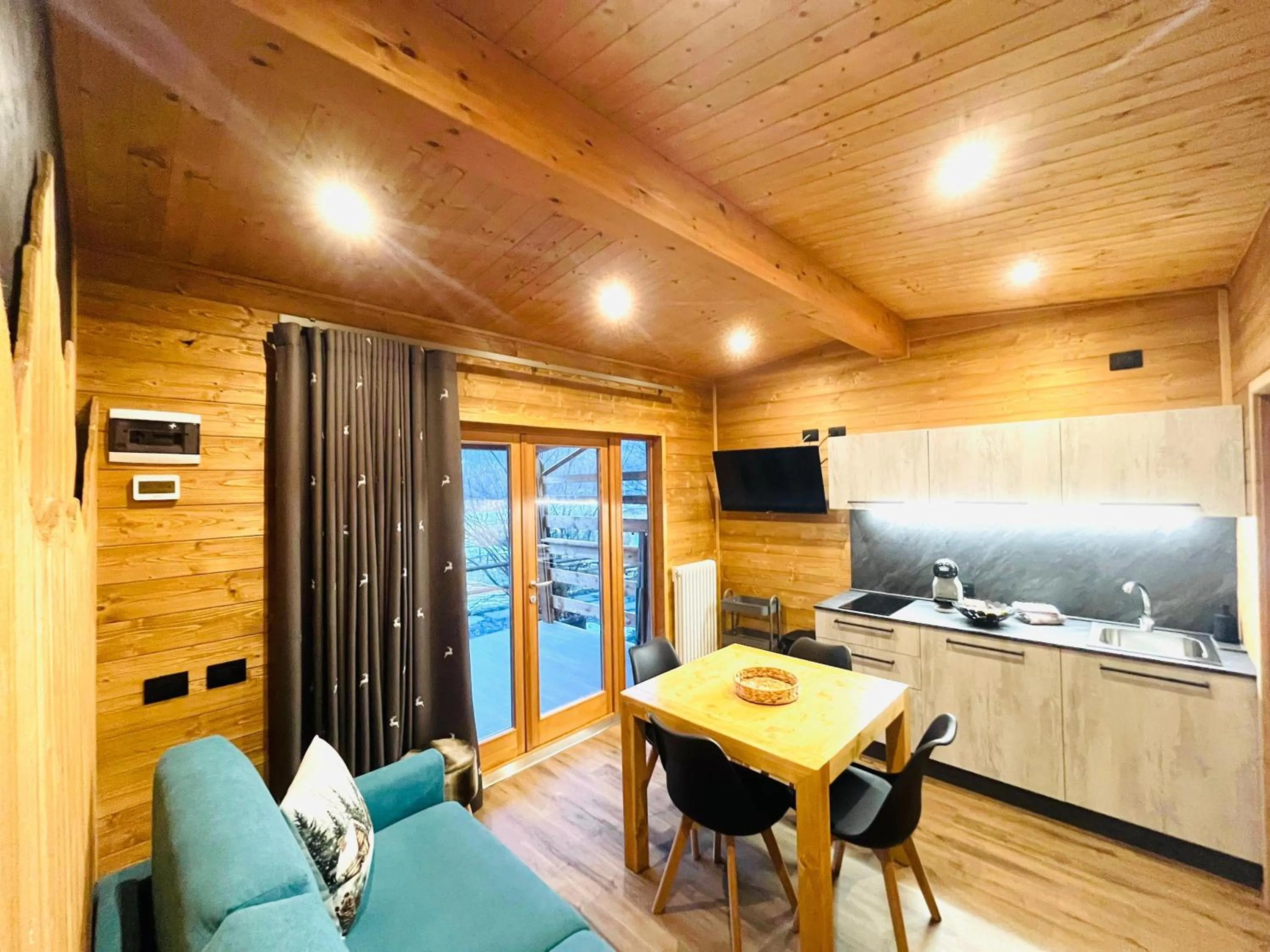 Bijoux Des Alpes - Mont Blanc Village