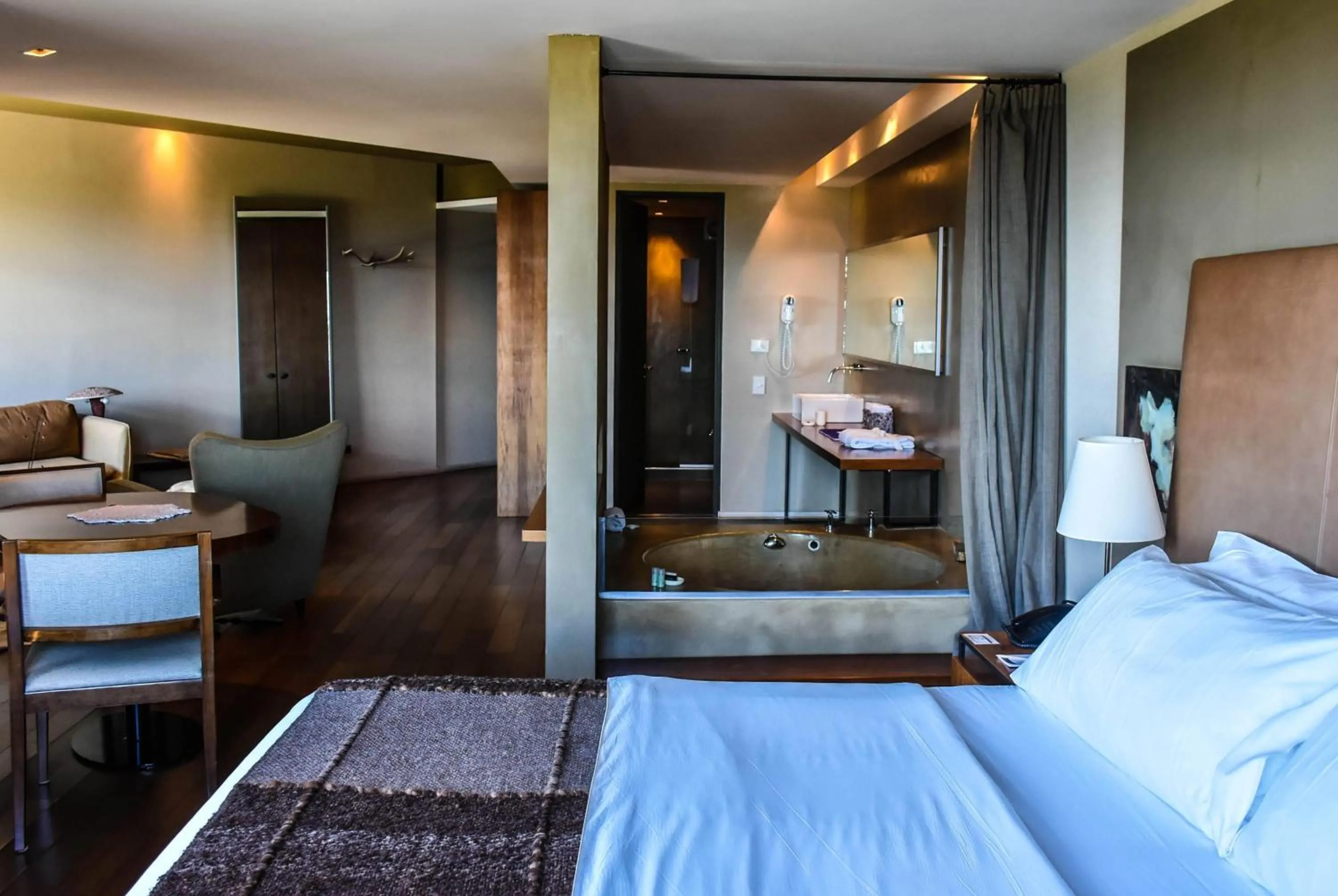 Photo of the whole room, Bed in Esplendor by Wyndham El Calafate