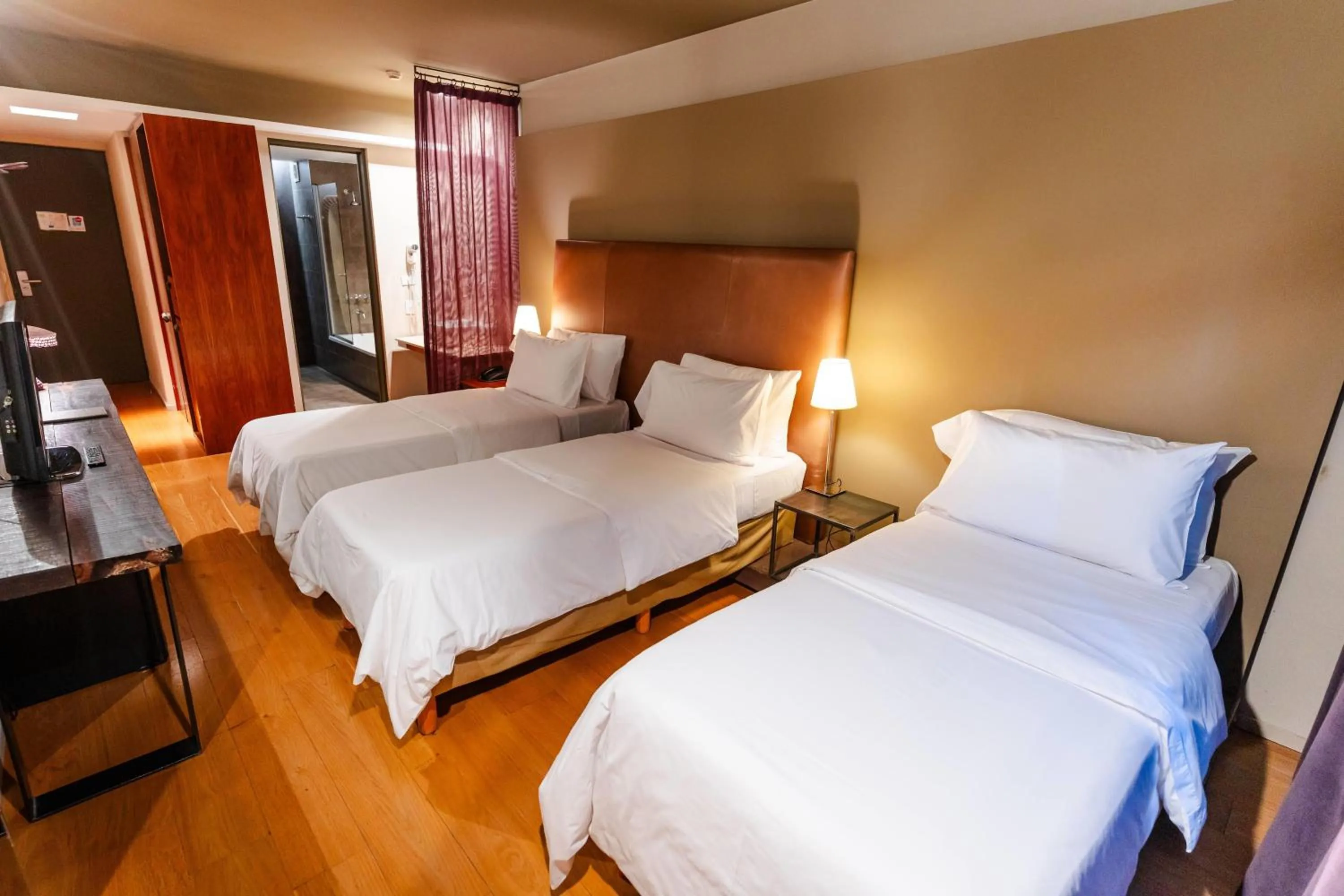 Photo of the whole room, Bed in Esplendor by Wyndham El Calafate