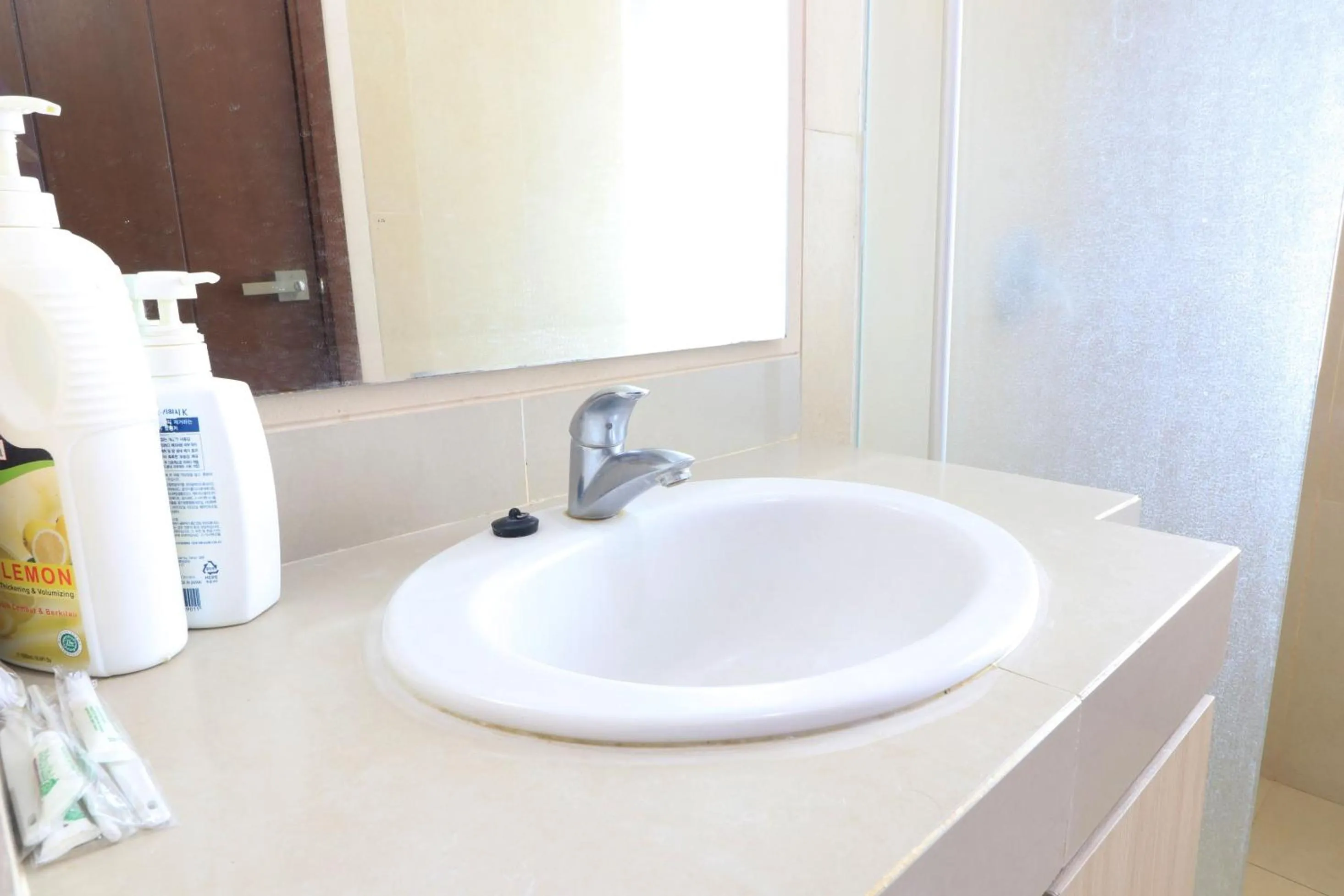 Bathroom in U Residence 2 by Ana Room