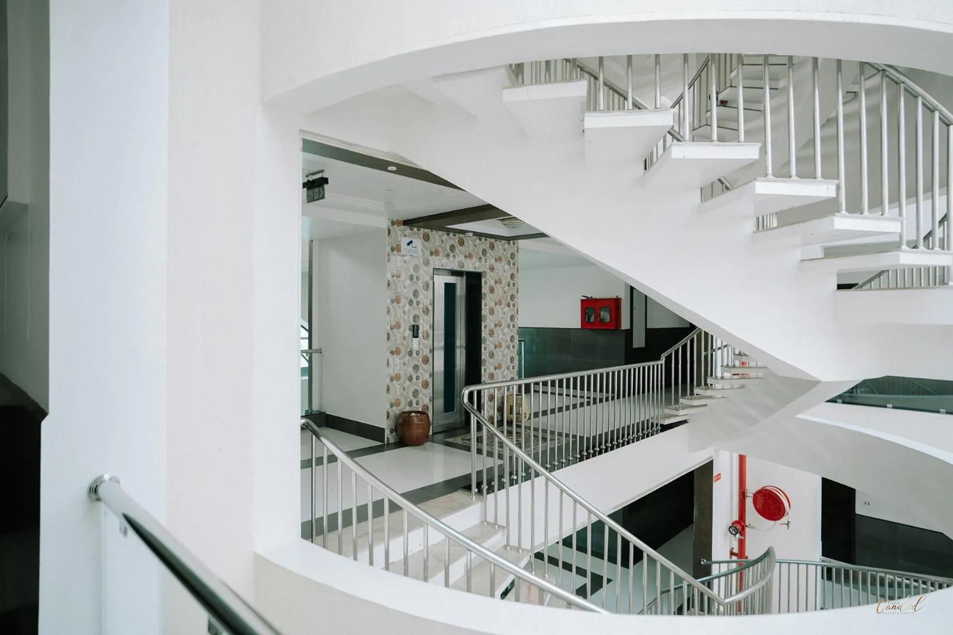 Daksh The Madhuvan Suites Dwarka