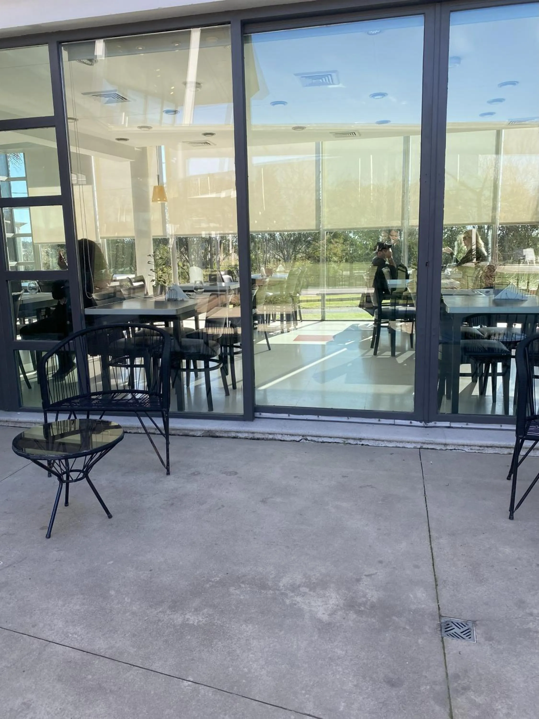 Restaurant/places to eat in Hotel Camberland