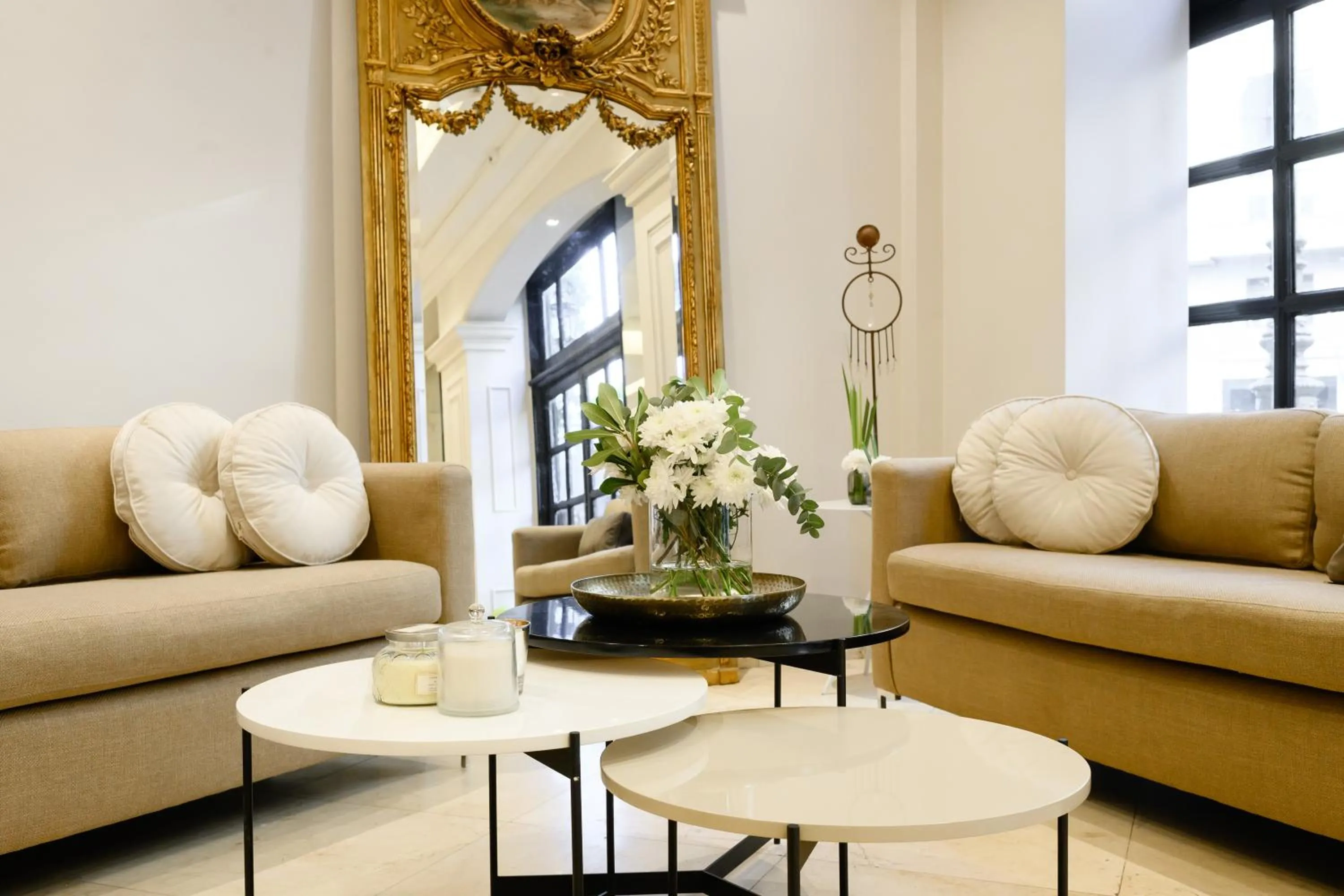 Lobby or reception in Midtown Boutique Hotel