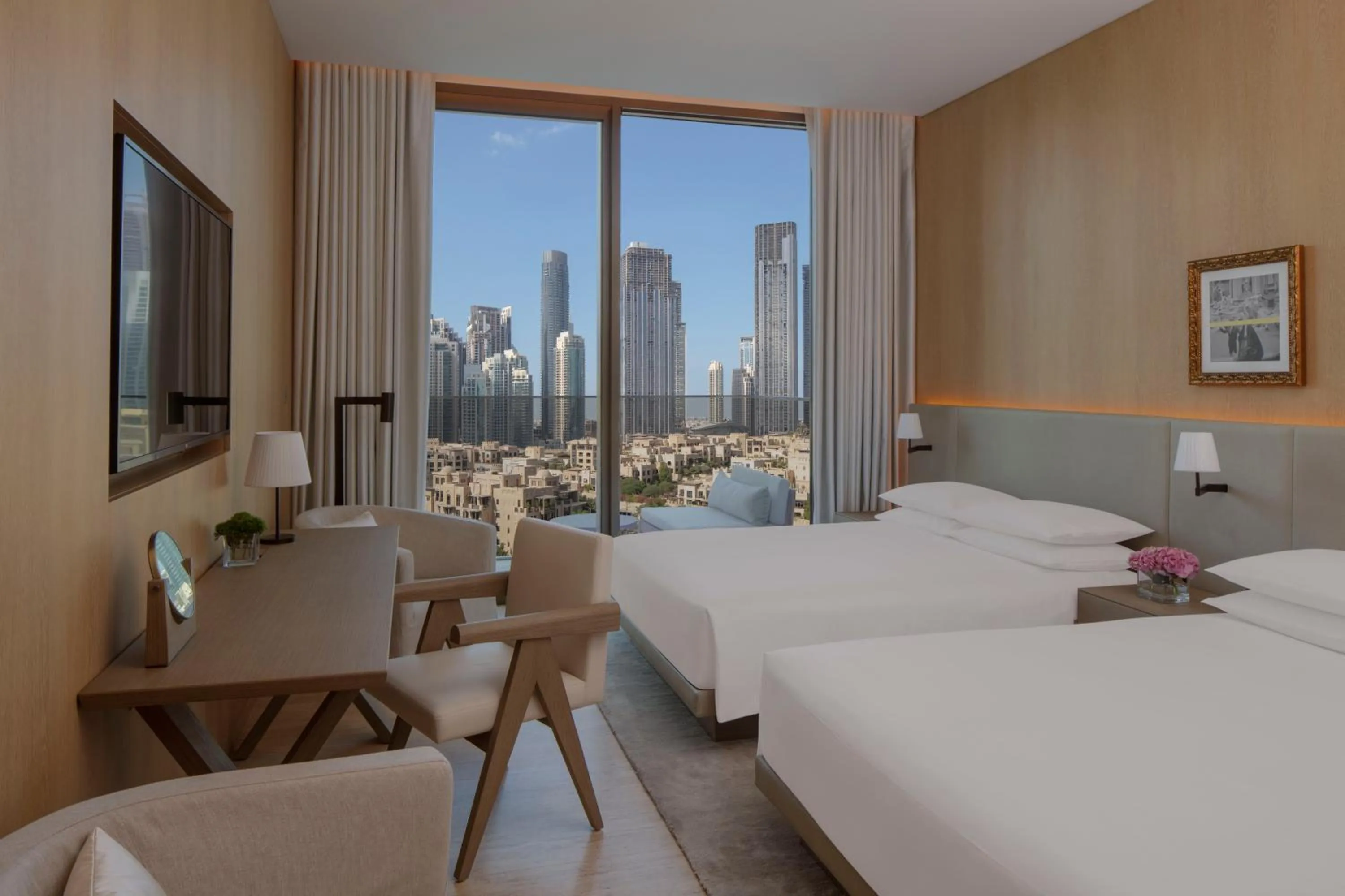 Bedroom, Bed in The Dubai EDITION