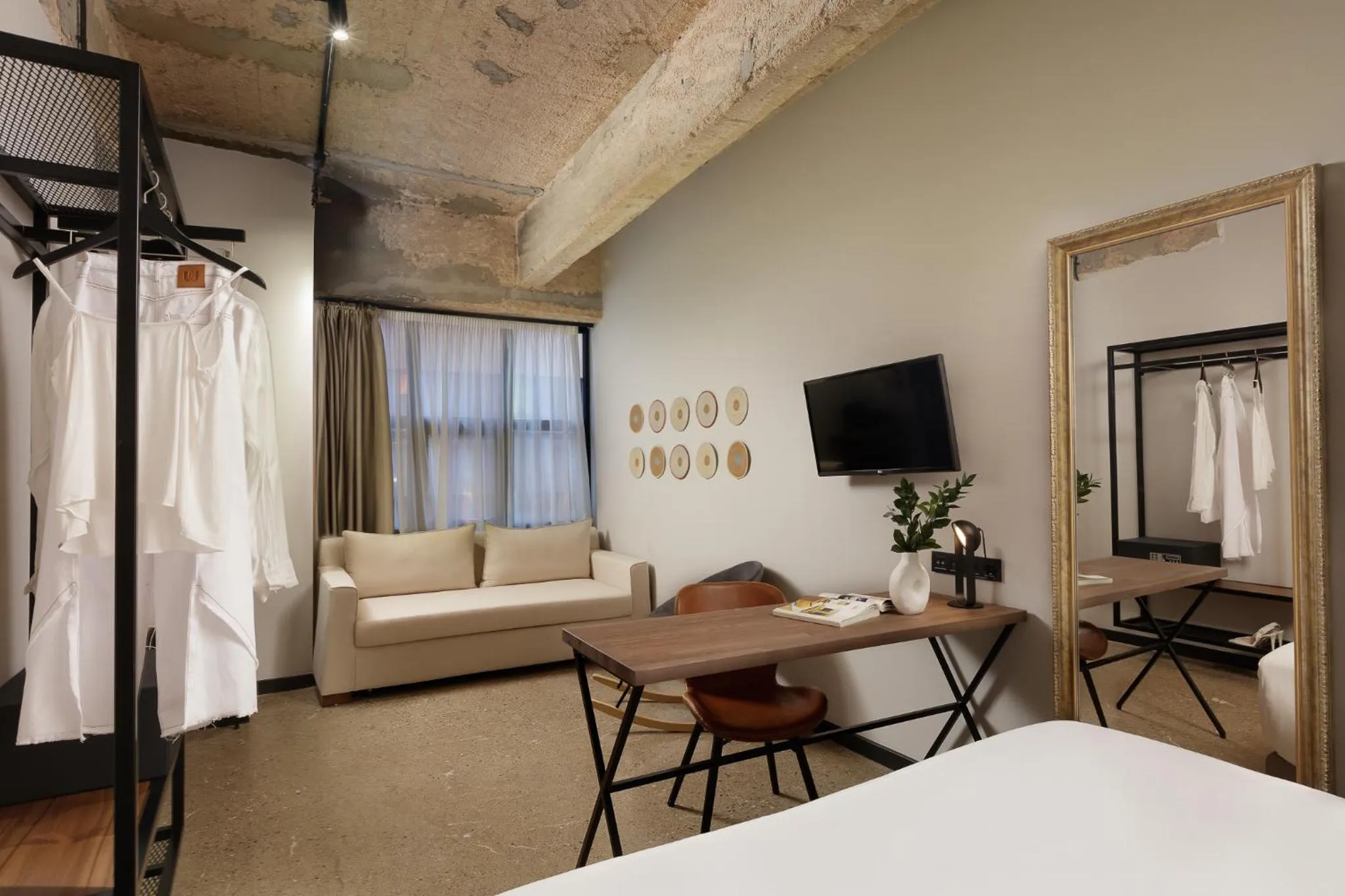 Photo of the whole room, Bed in Anise, Aluma Hotels & Resorts