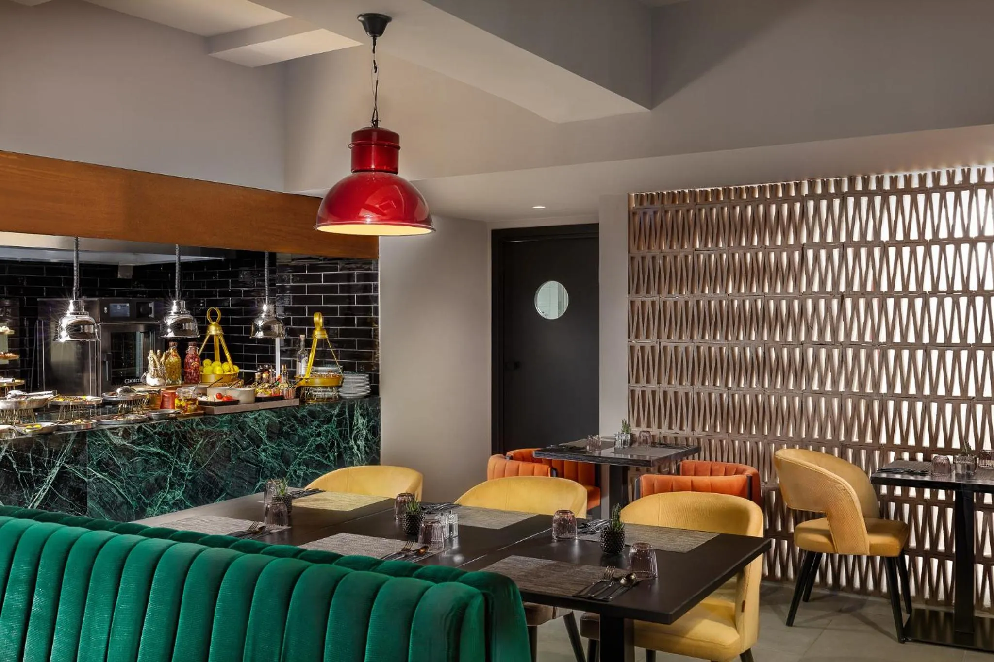 Restaurant/places to eat in Anise, Aluma Hotels & Resorts