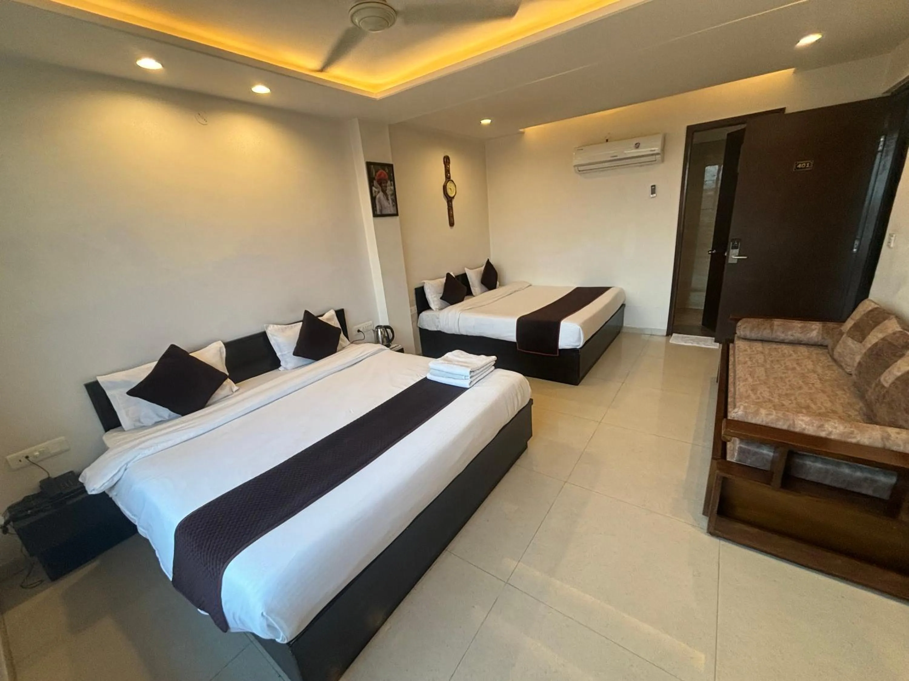 Bedroom, Bed in Hotel Life Inn