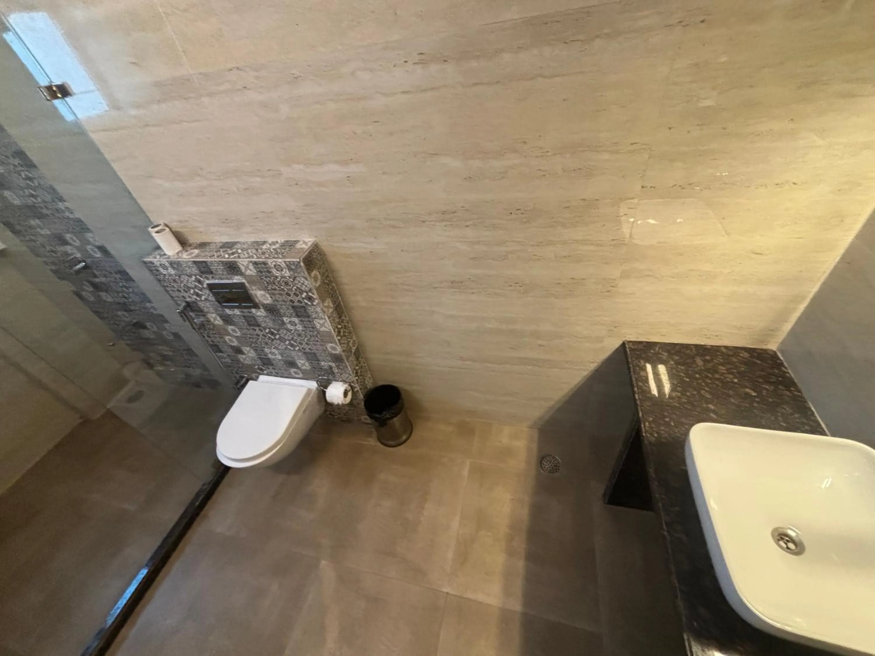 Bathroom in Hotel Life Inn