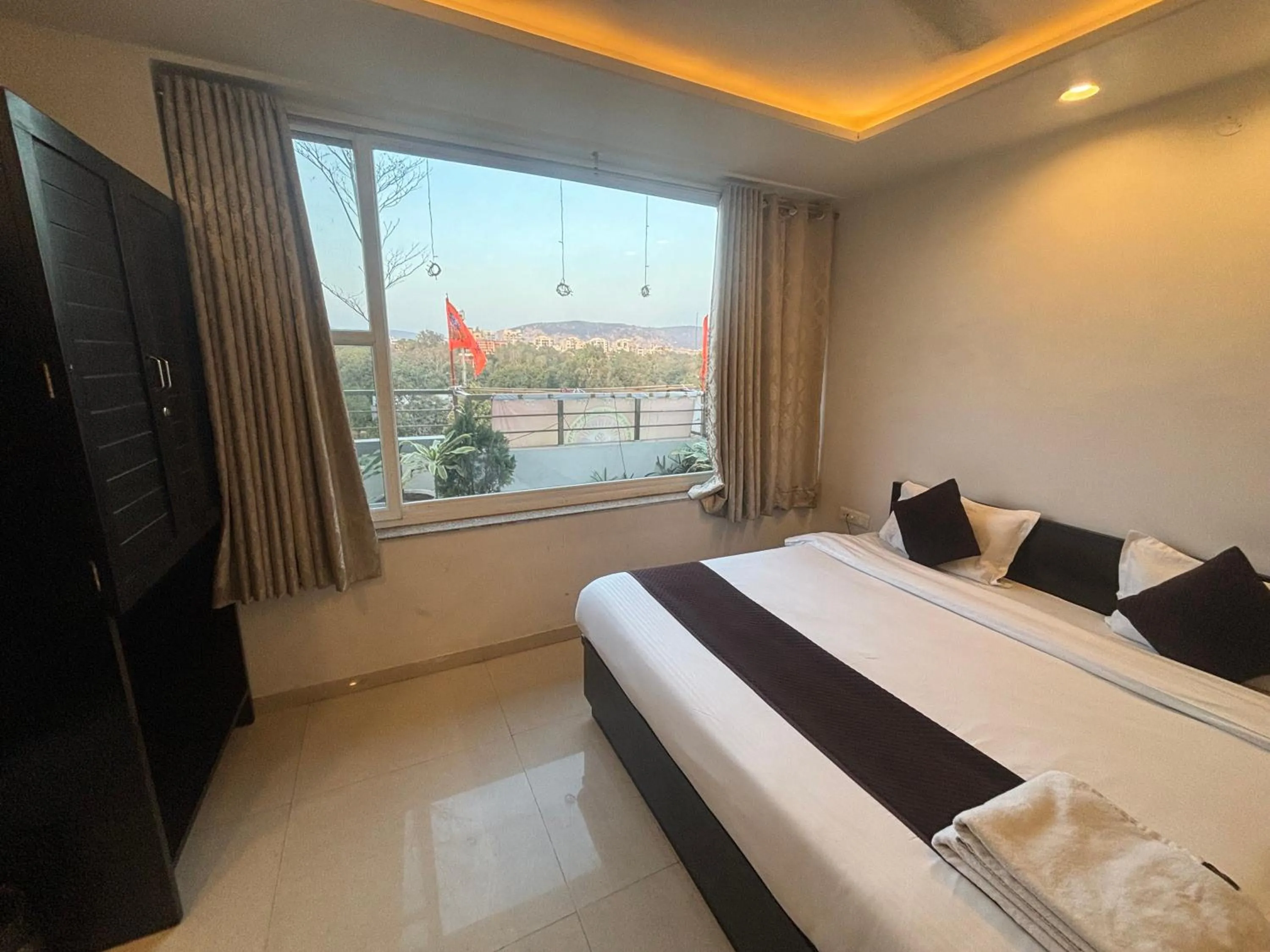 Bed in Hotel Life Inn