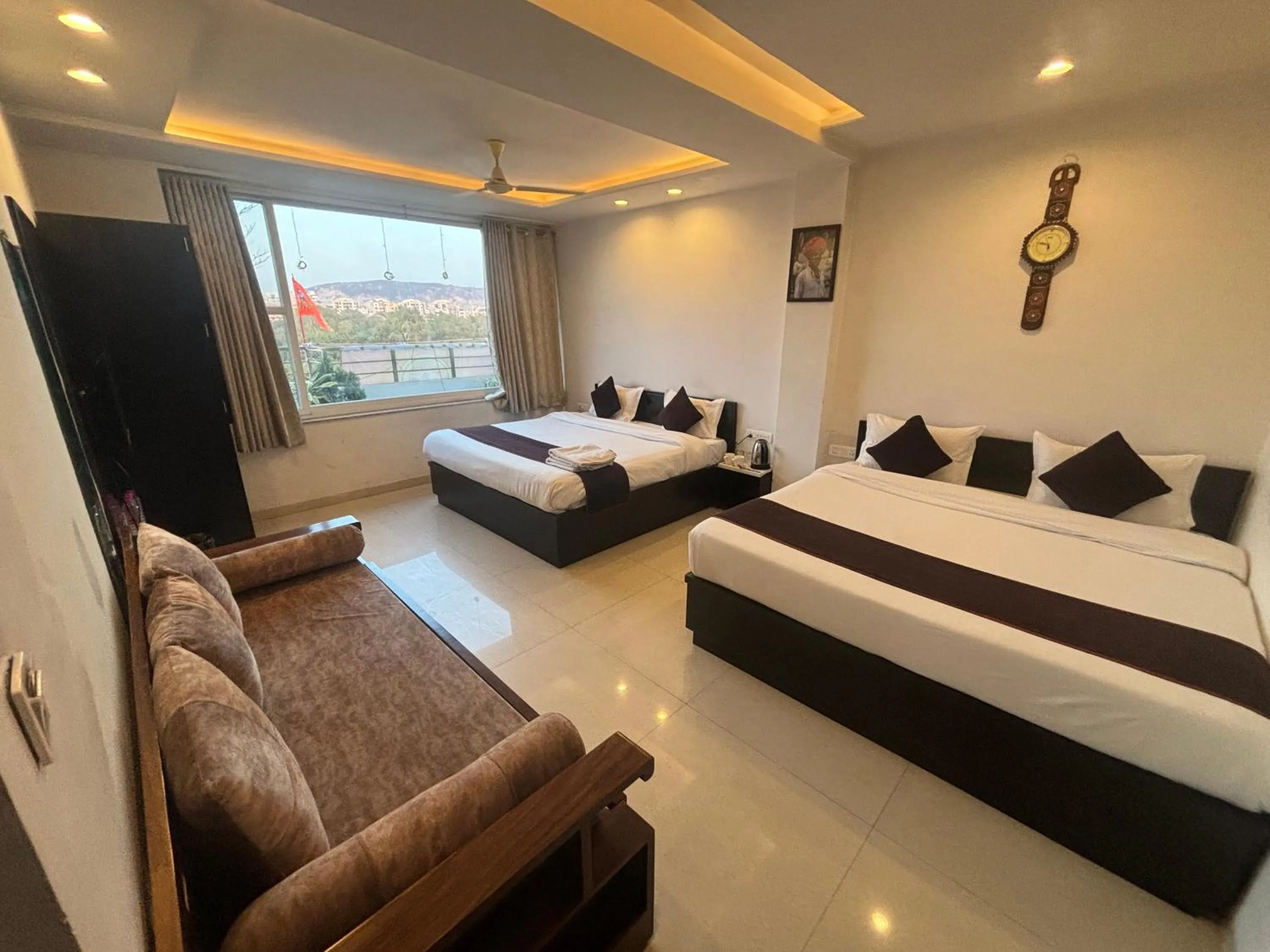 Photo of the whole room, Bed in Hotel Life Inn