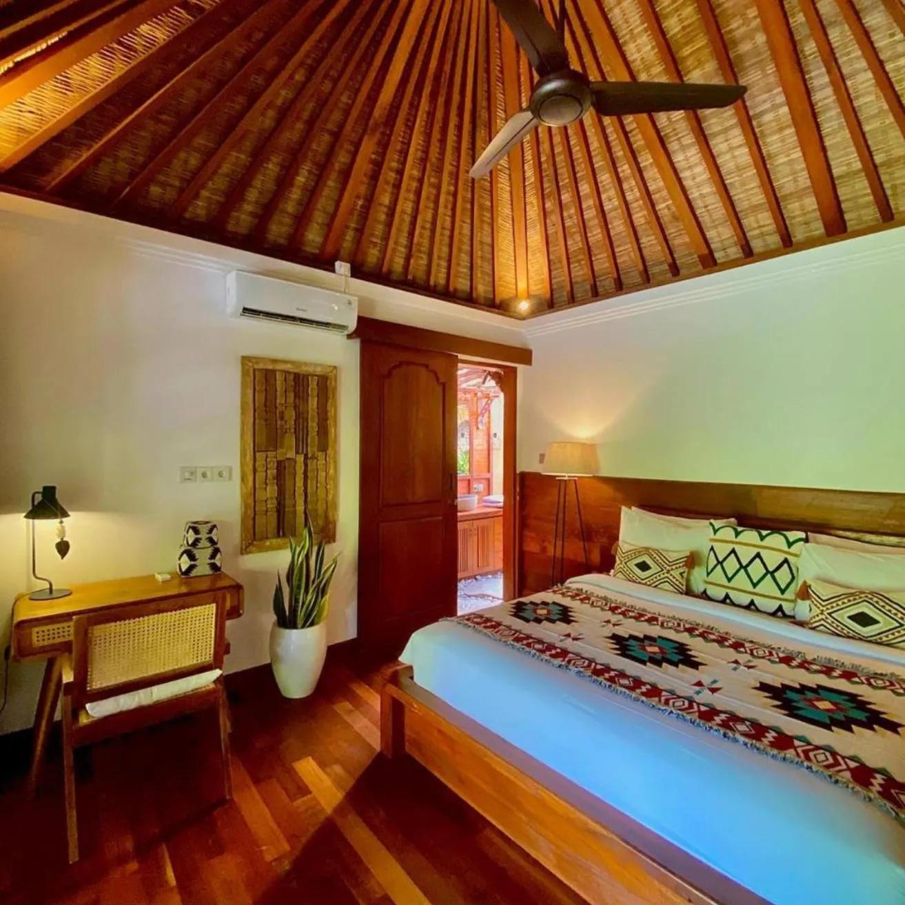 Bed in Villa Asrava Ubud