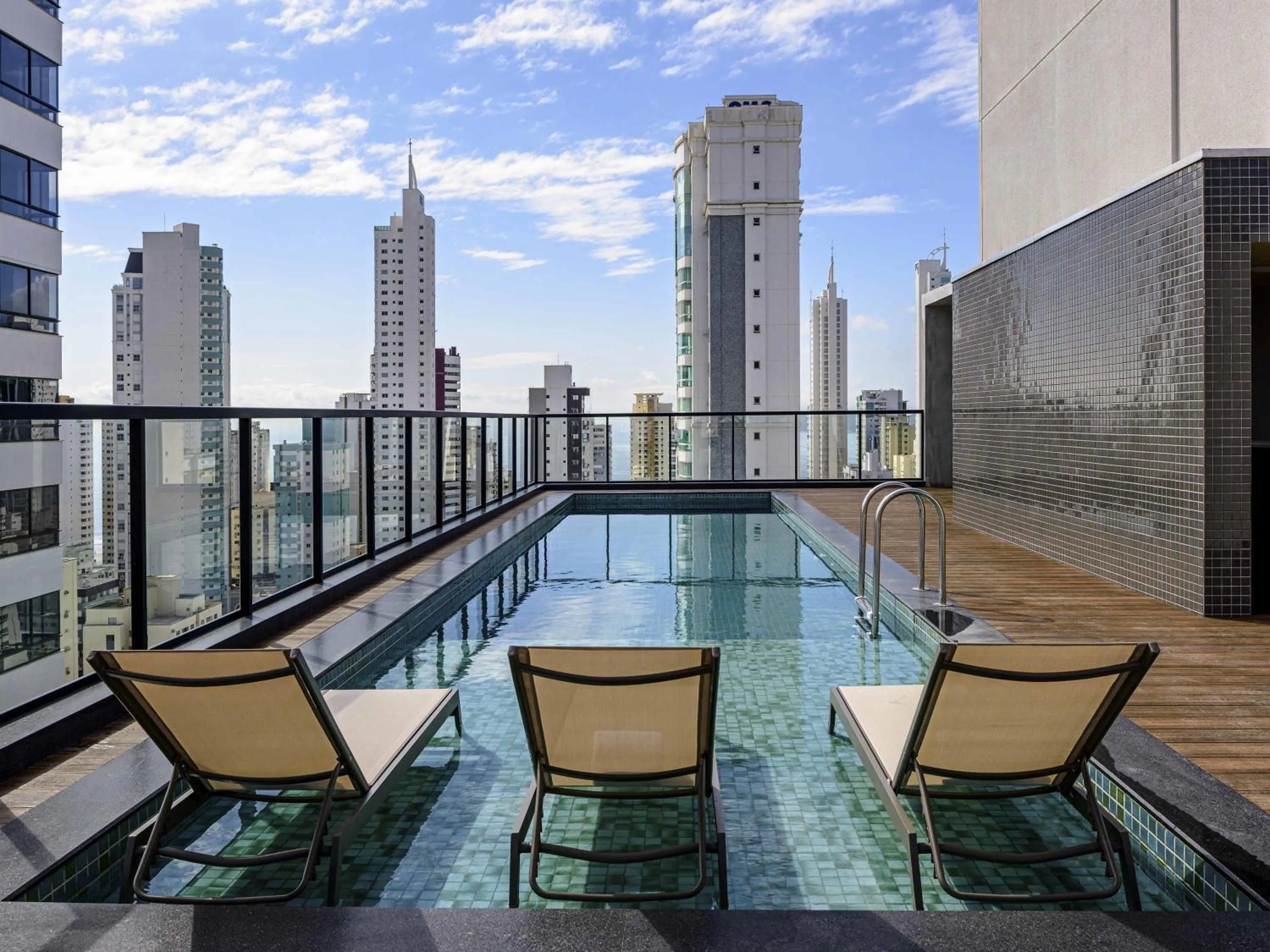 Property building in Ibis Balneario Camboriu