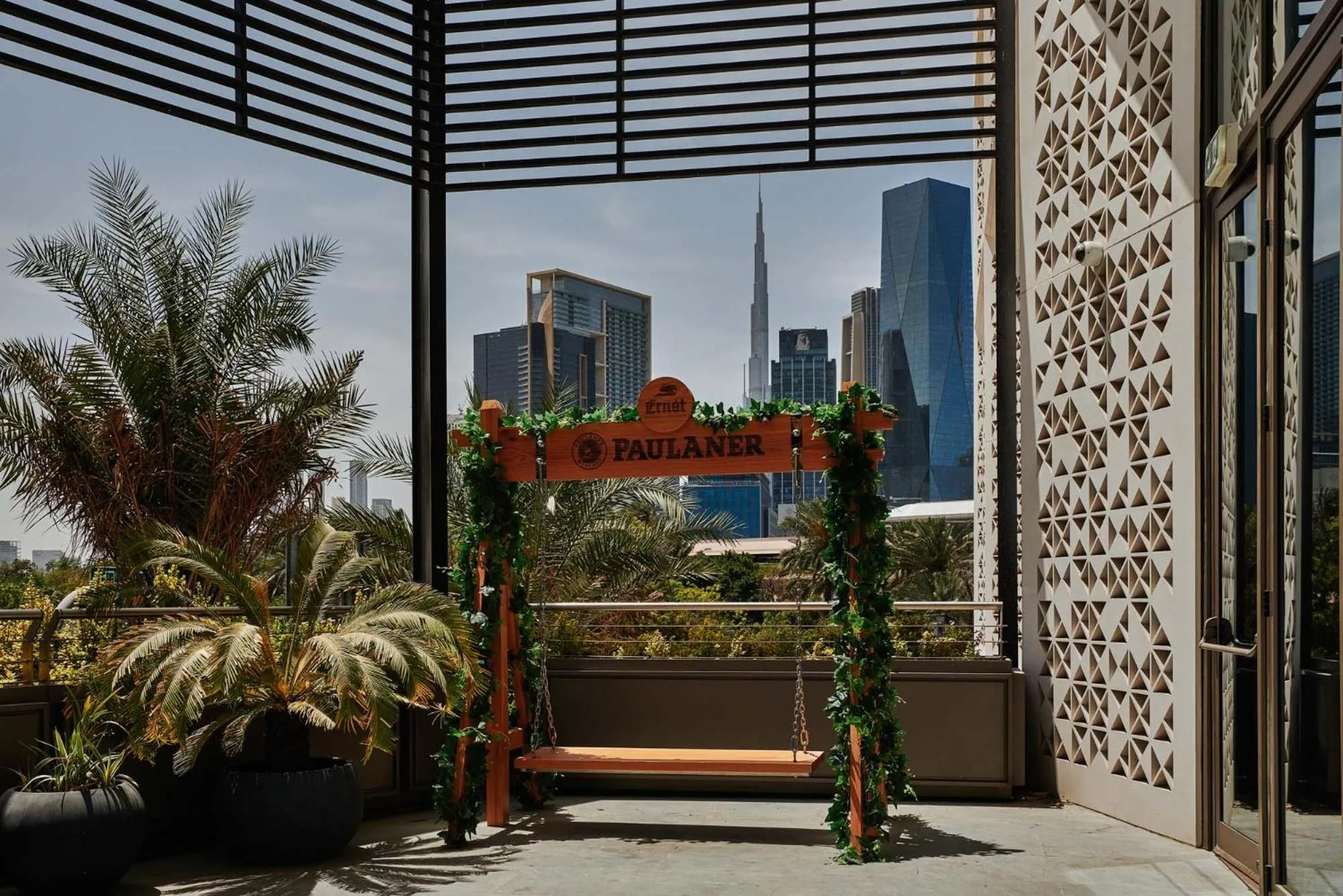 Restaurant/places to eat in 25hours Hotel Dubai One Central