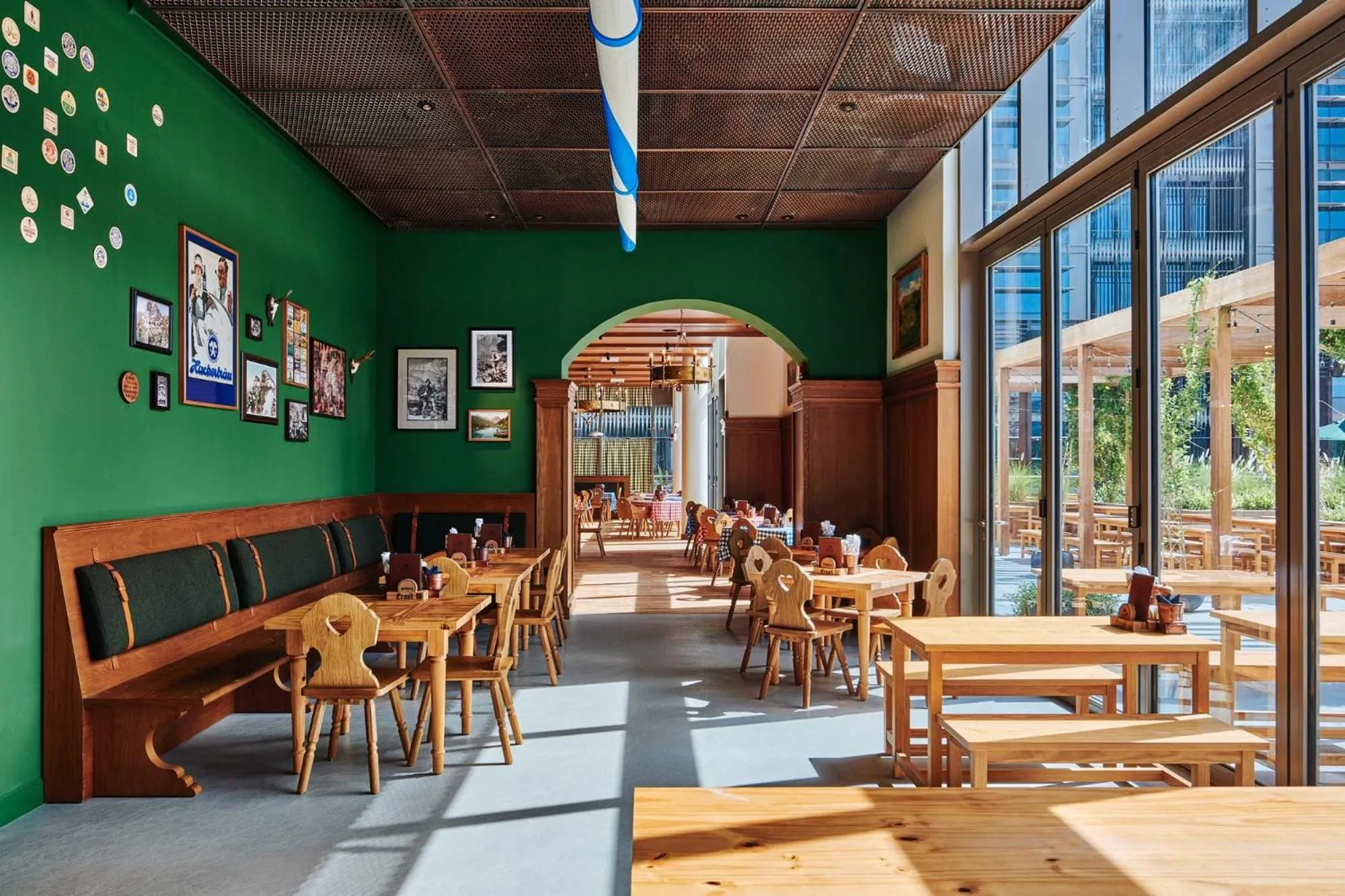 Restaurant/places to eat in 25hours Hotel Dubai One Central