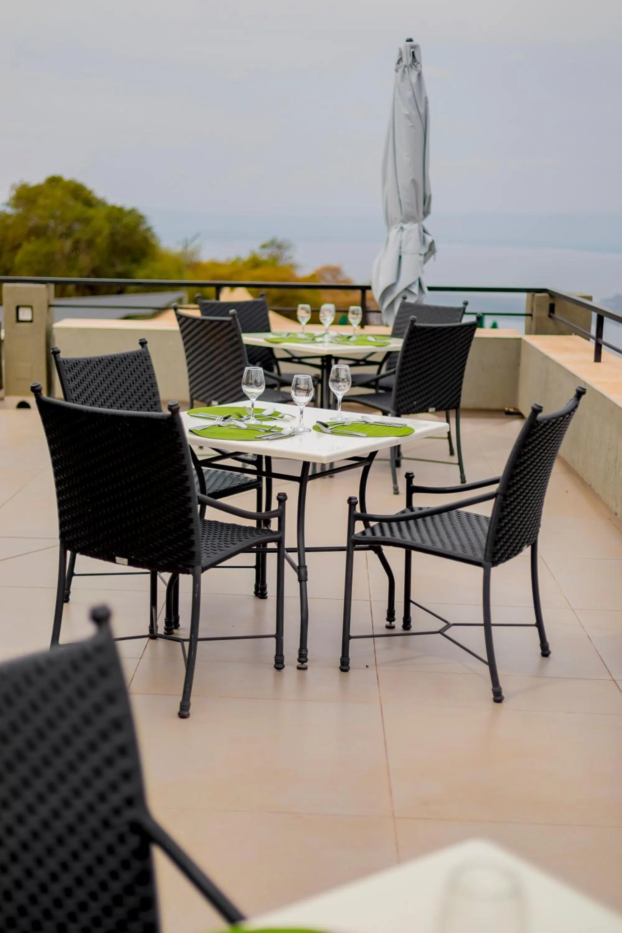 Restaurant/places to eat in Mantis Akagera Game Lodge